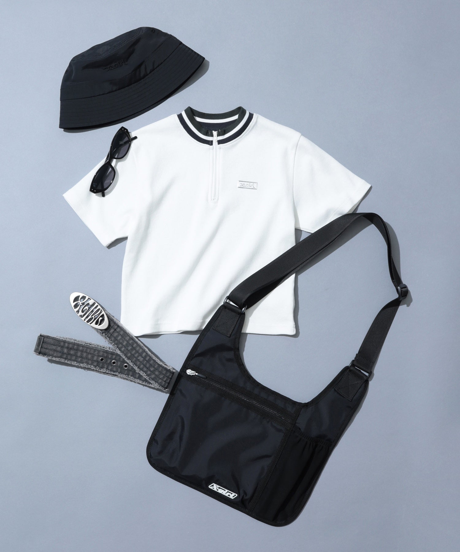 LIGHTWEIGHT MESSENGER BAG
