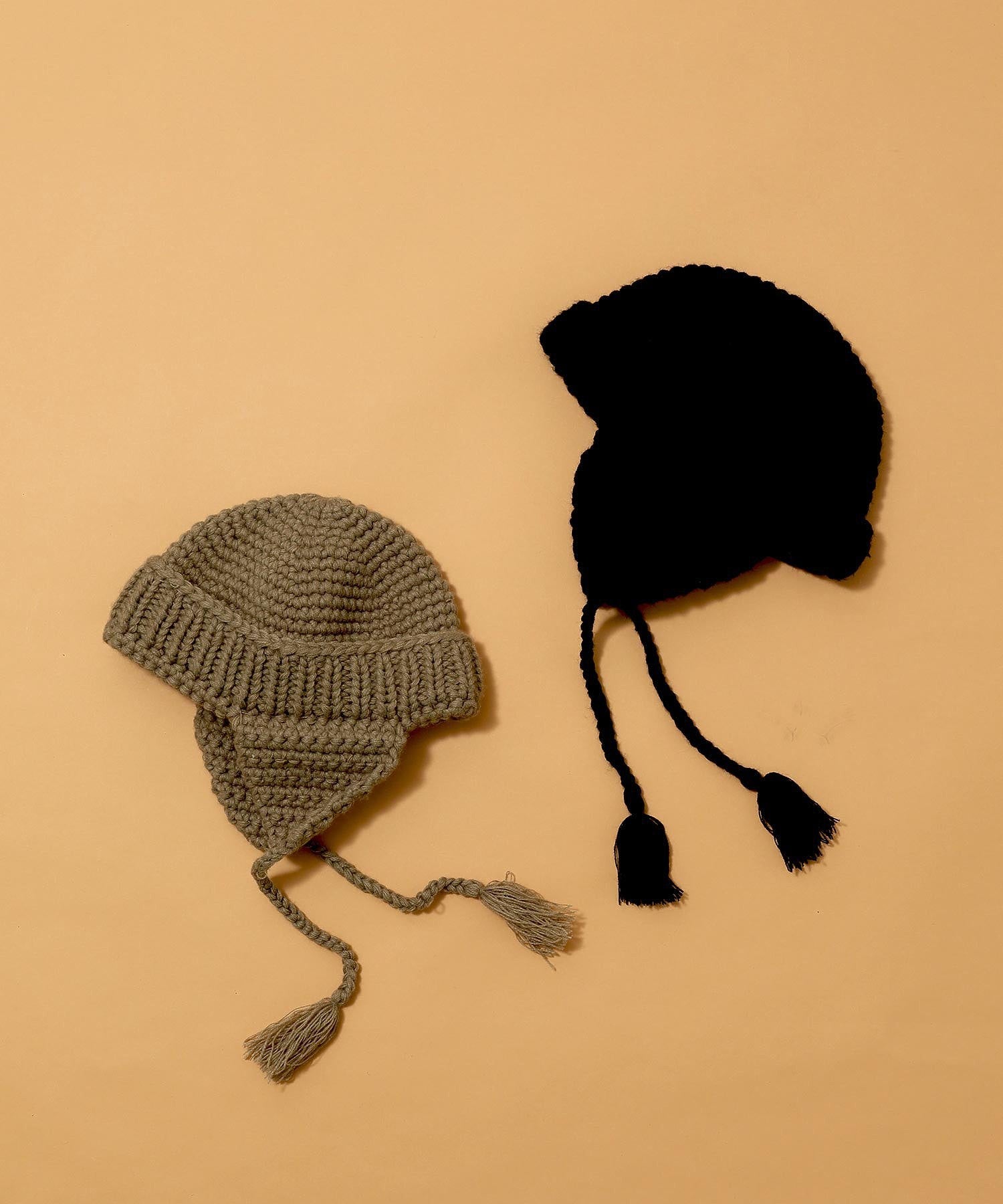 LOGO EARFLAP KNIT CAP MILKFED.