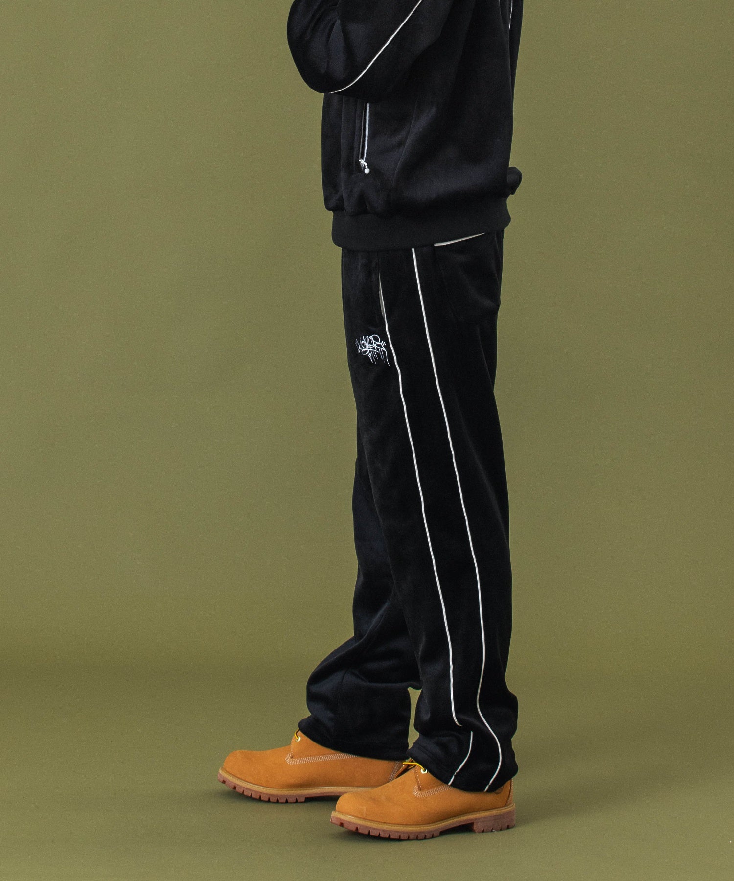 TAGGING VELOUR PANTS