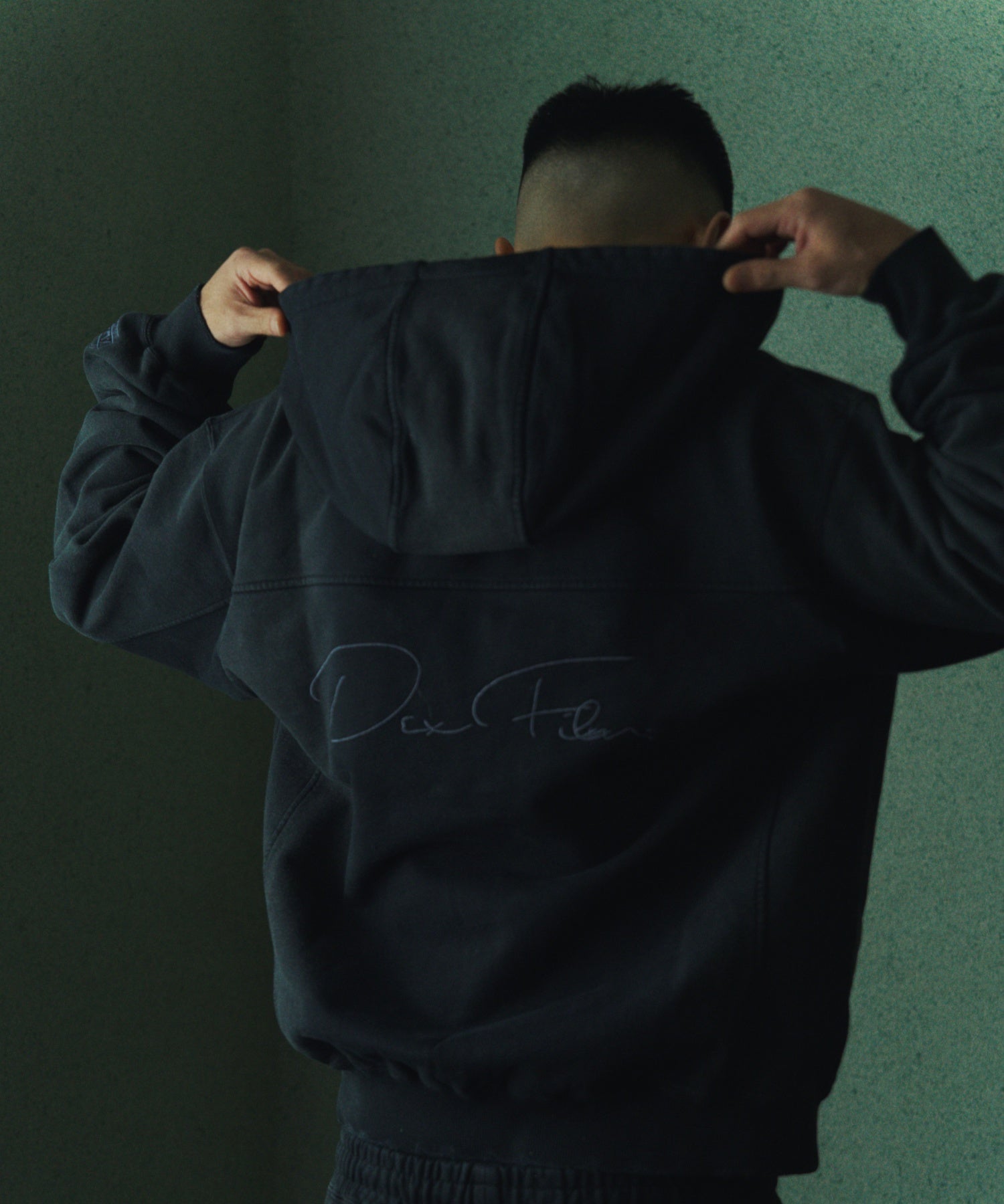 XLARGE×DexFilmz ZIP UP HOODED SWEATSHIRT