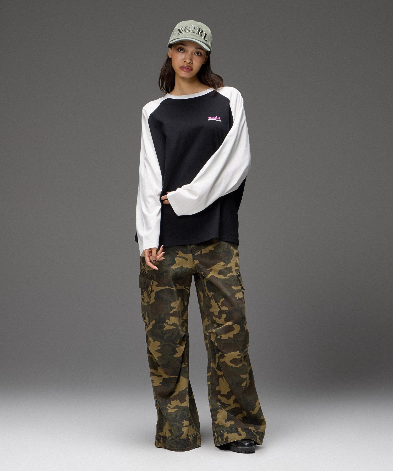 CIRCLE FACE LOGO B/B BIG TEE