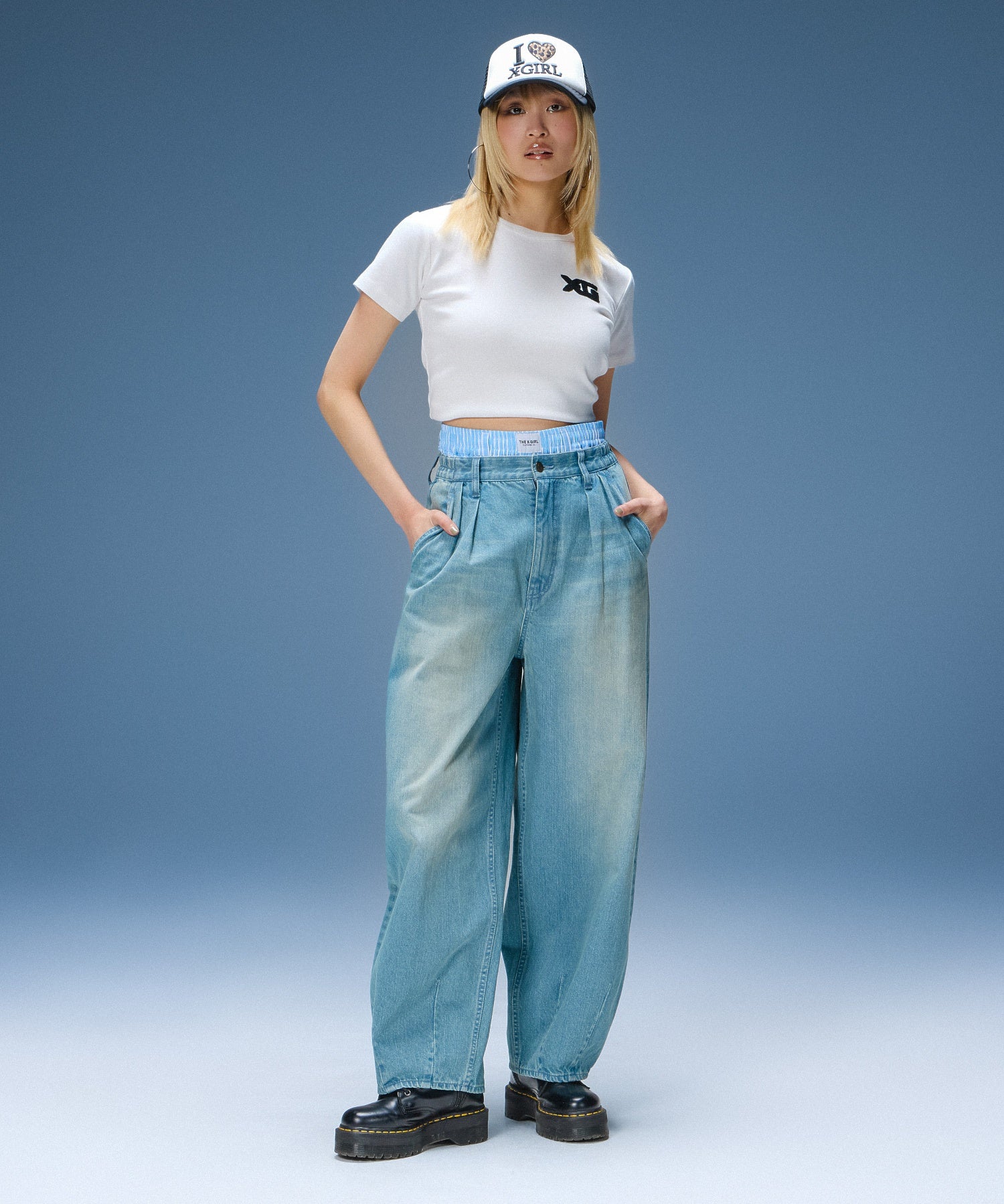TUCK WIDE LEG DENIM PANTS