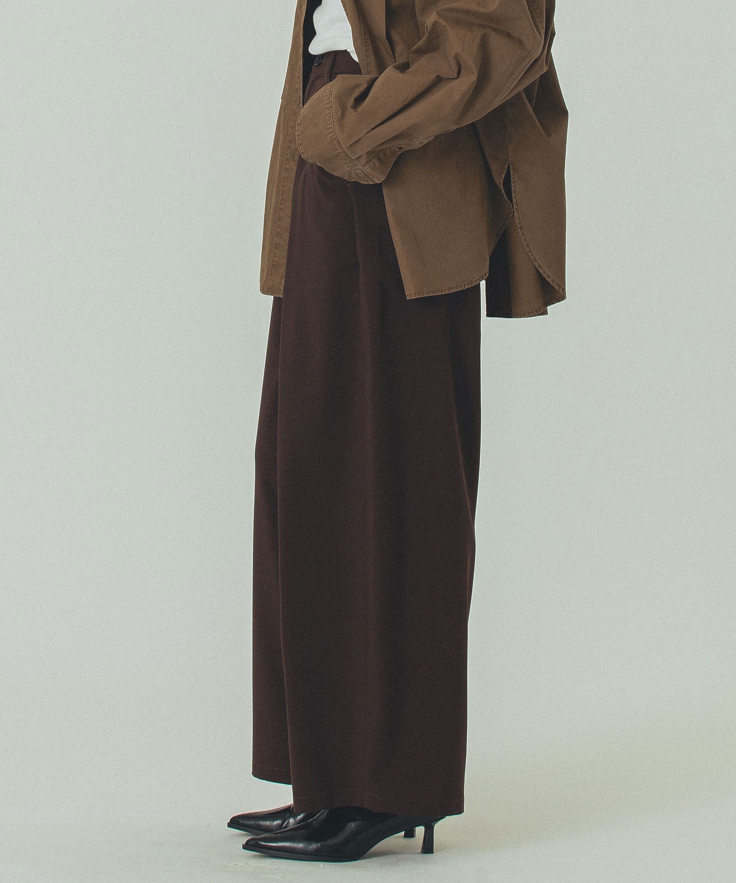 CREOLME/TUCK BARREL PANTS