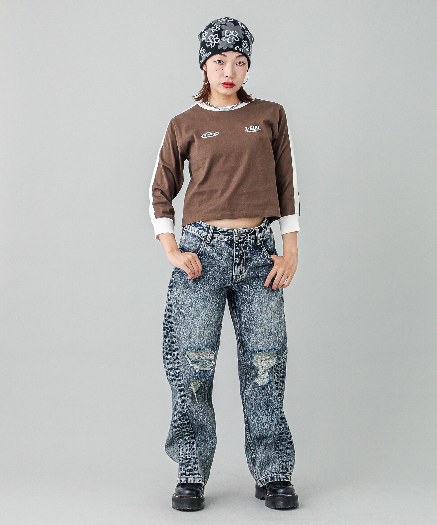 DISTRESSED LOOSE FIT DENIM PANTS