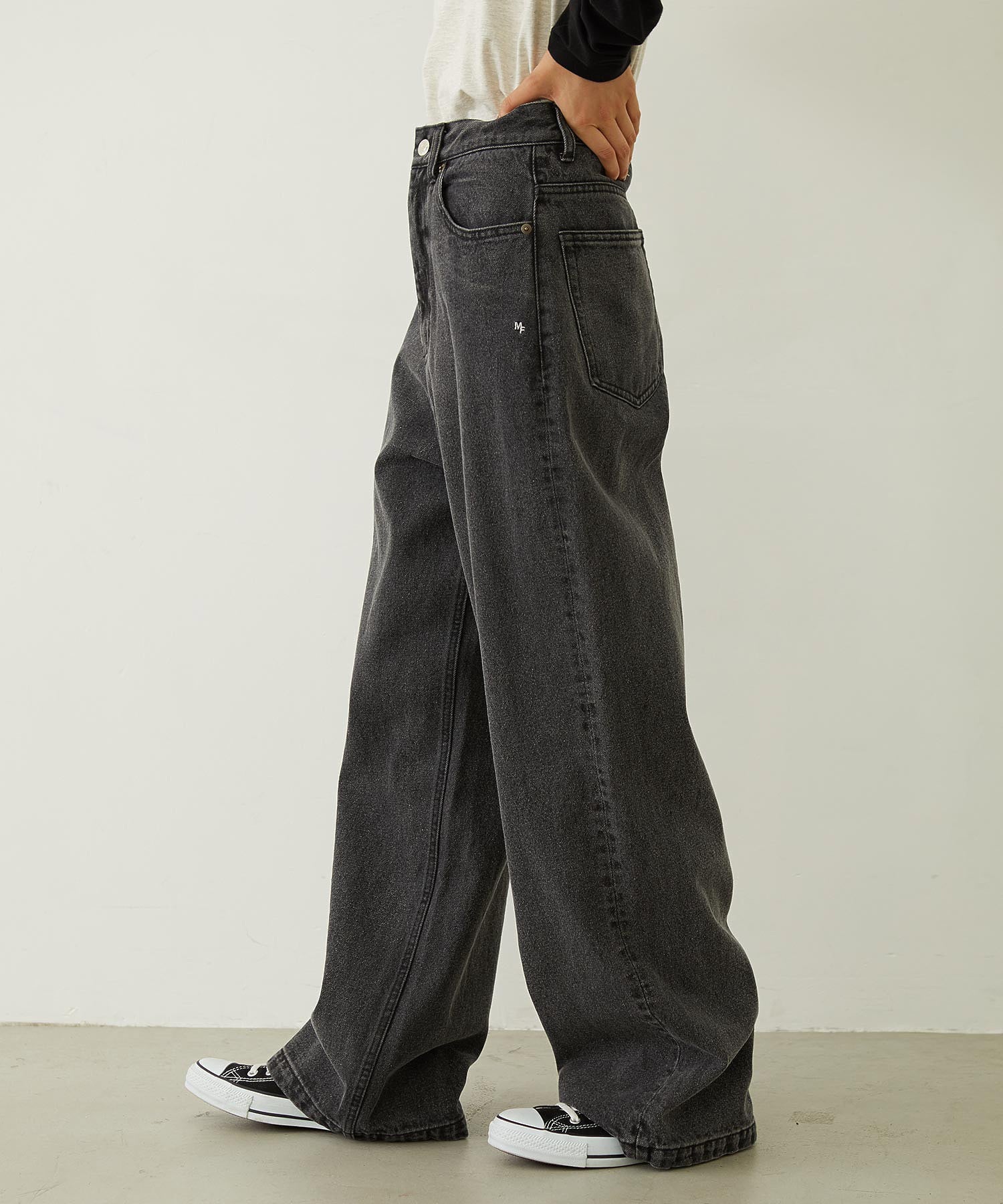 BOYFRIEND LOOSE DENIM PANTS