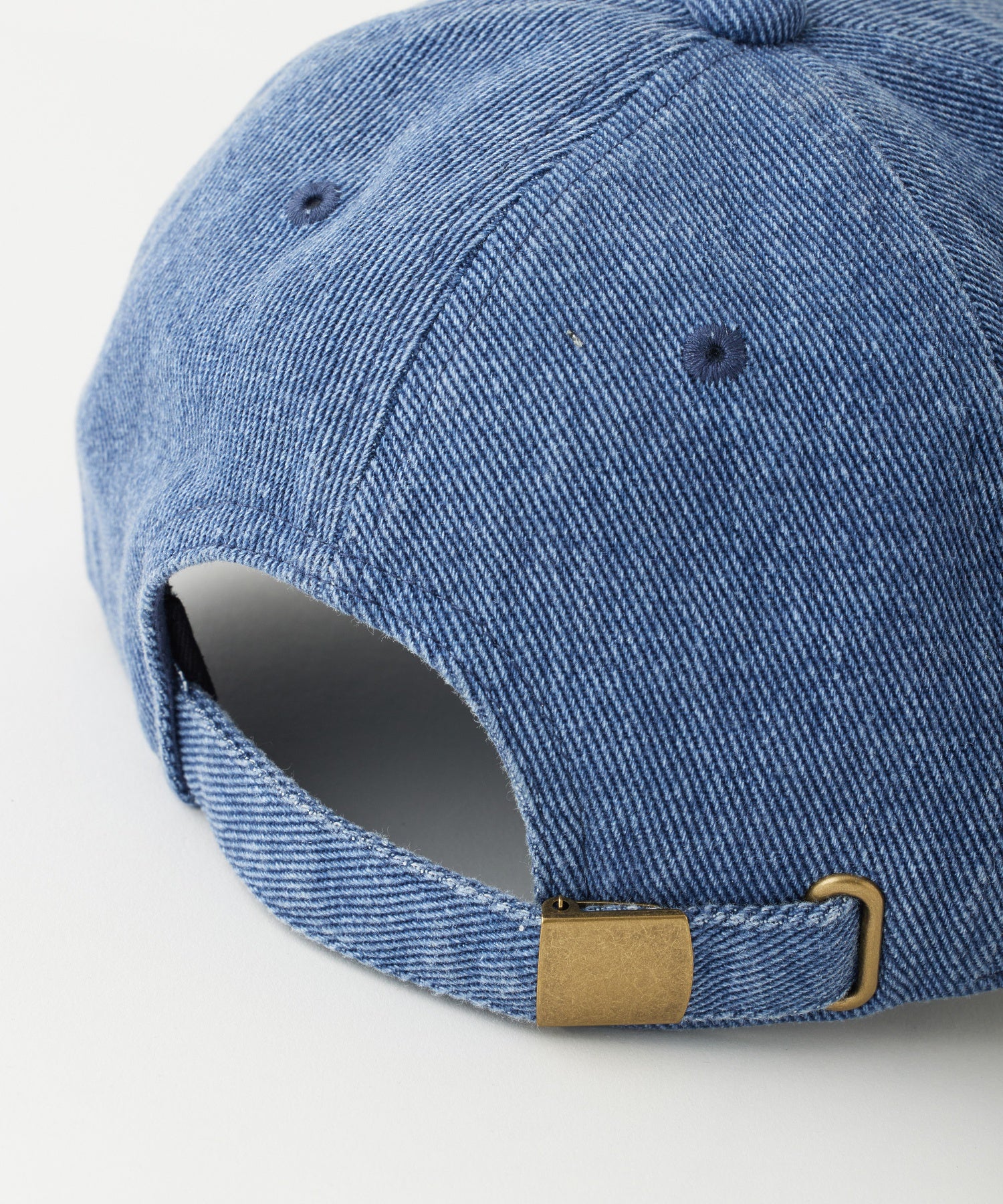 FRAYED LOGO PATCH CAP