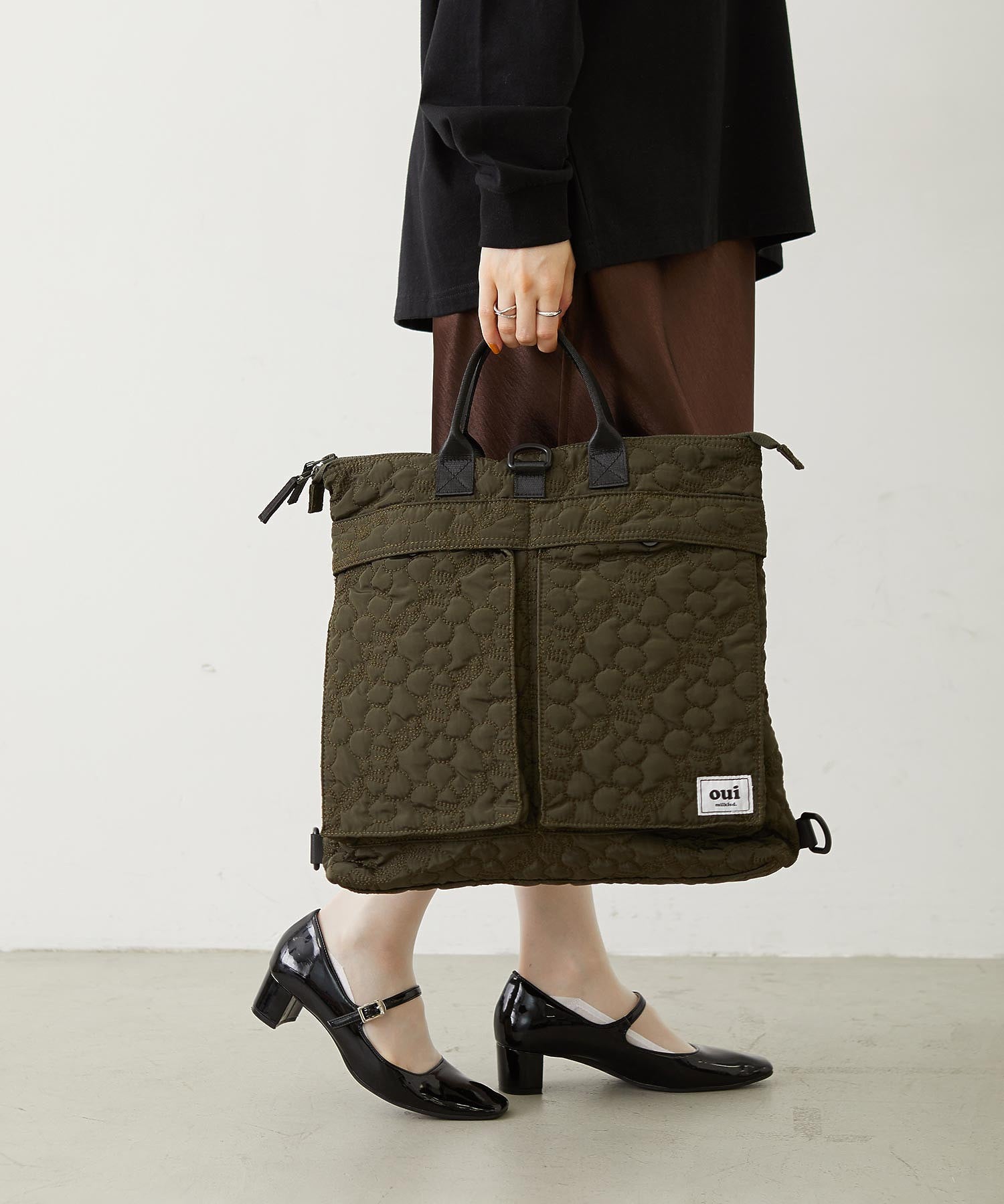 CHERRY QUILTED HELMET BAG