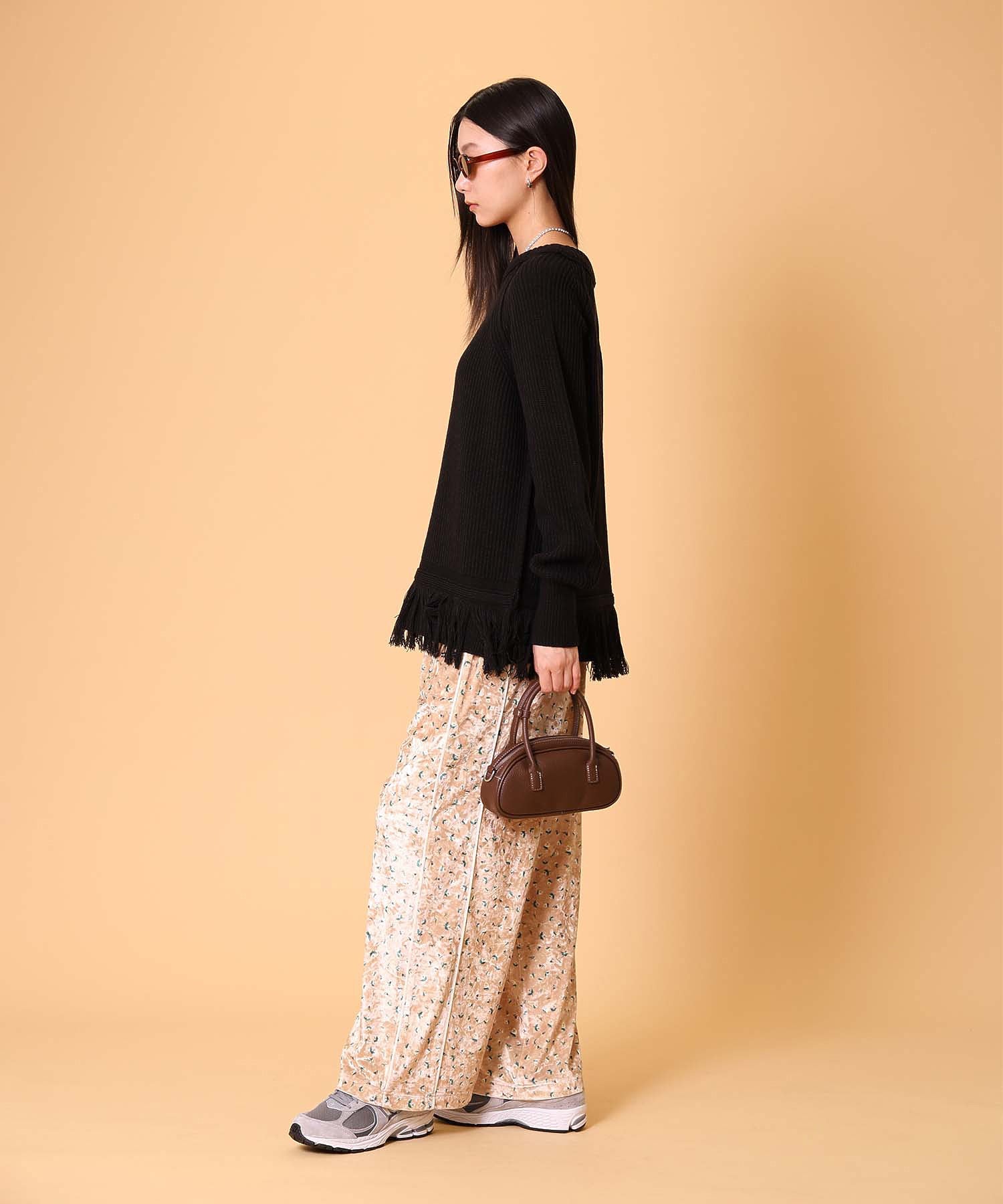 オーバーサイズフリンジニットプルオーバー