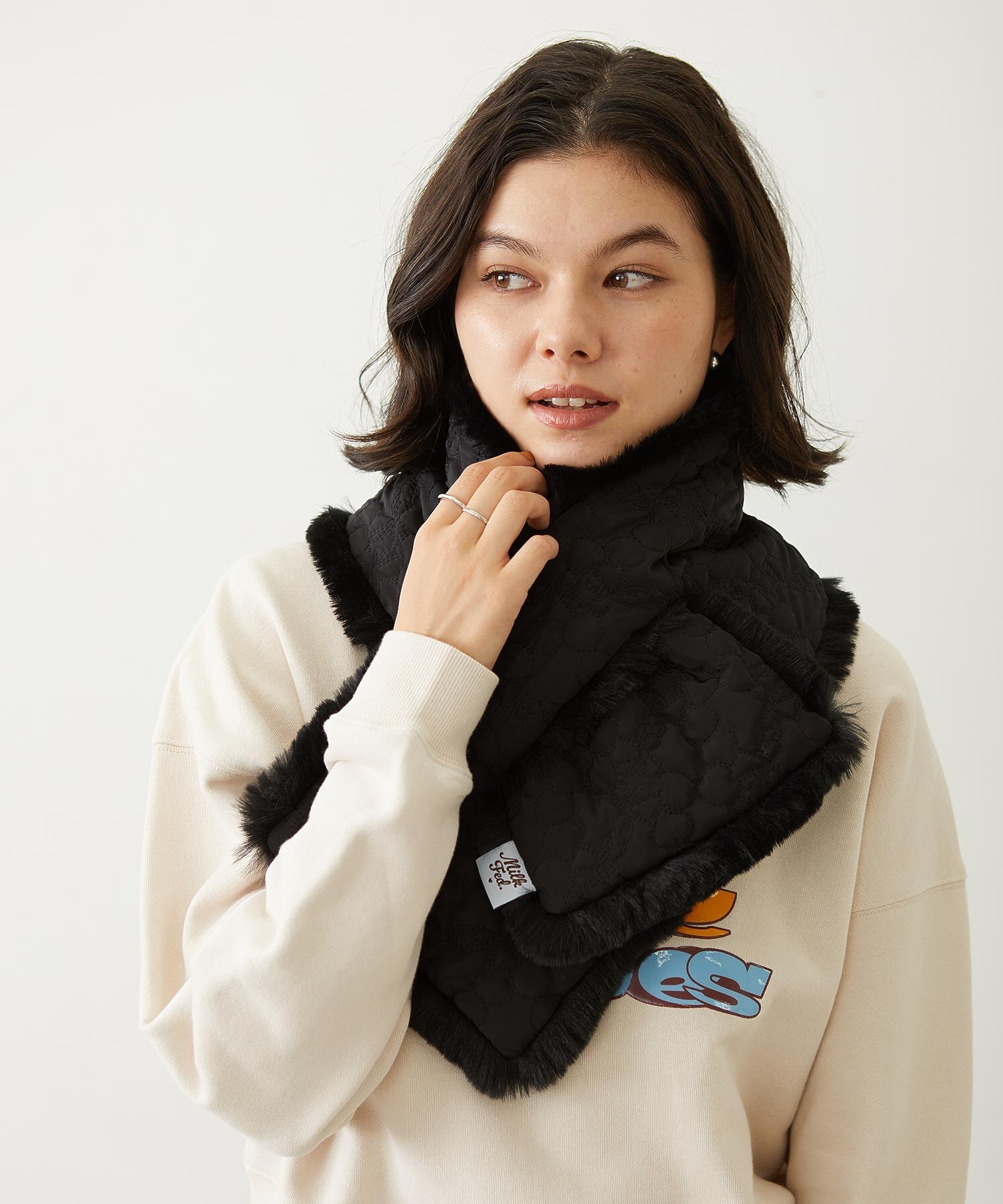 CHERRY QUILTED REVERSIBLE NYLON SCARF