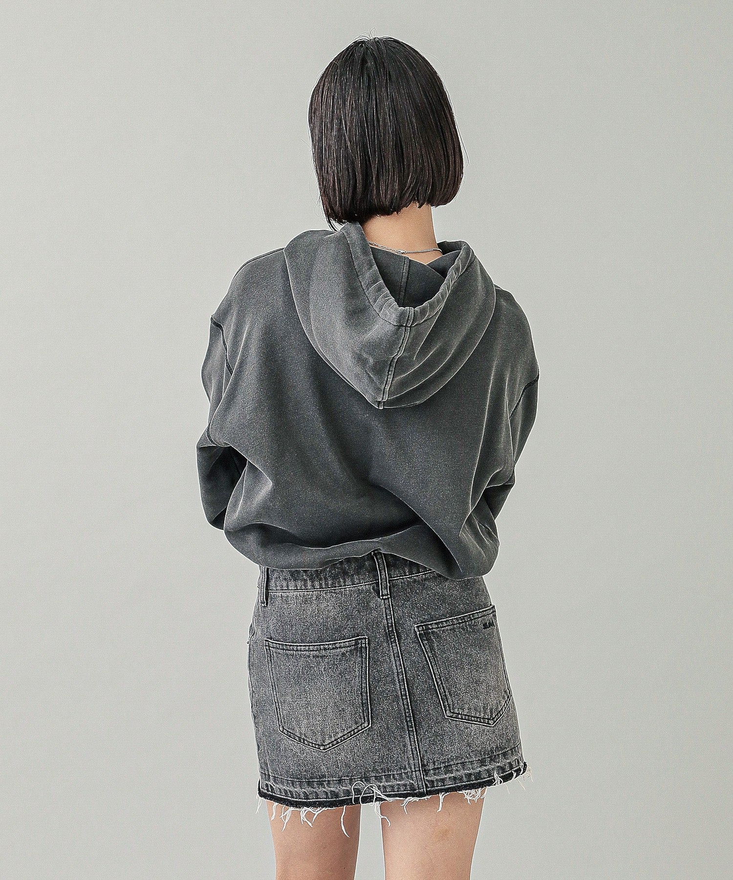 LOW RISE DENIM MINI SKIRT