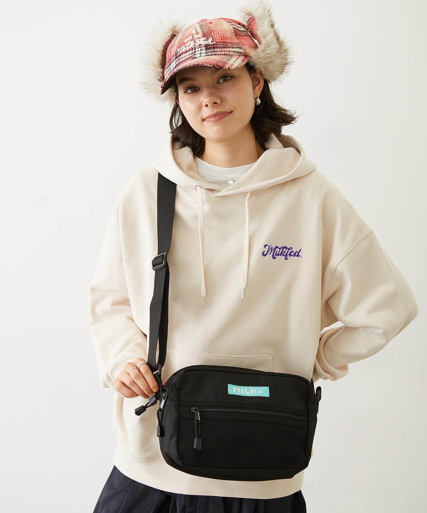SHOULDER WIDE BAG MESH POCKET LtGREEN