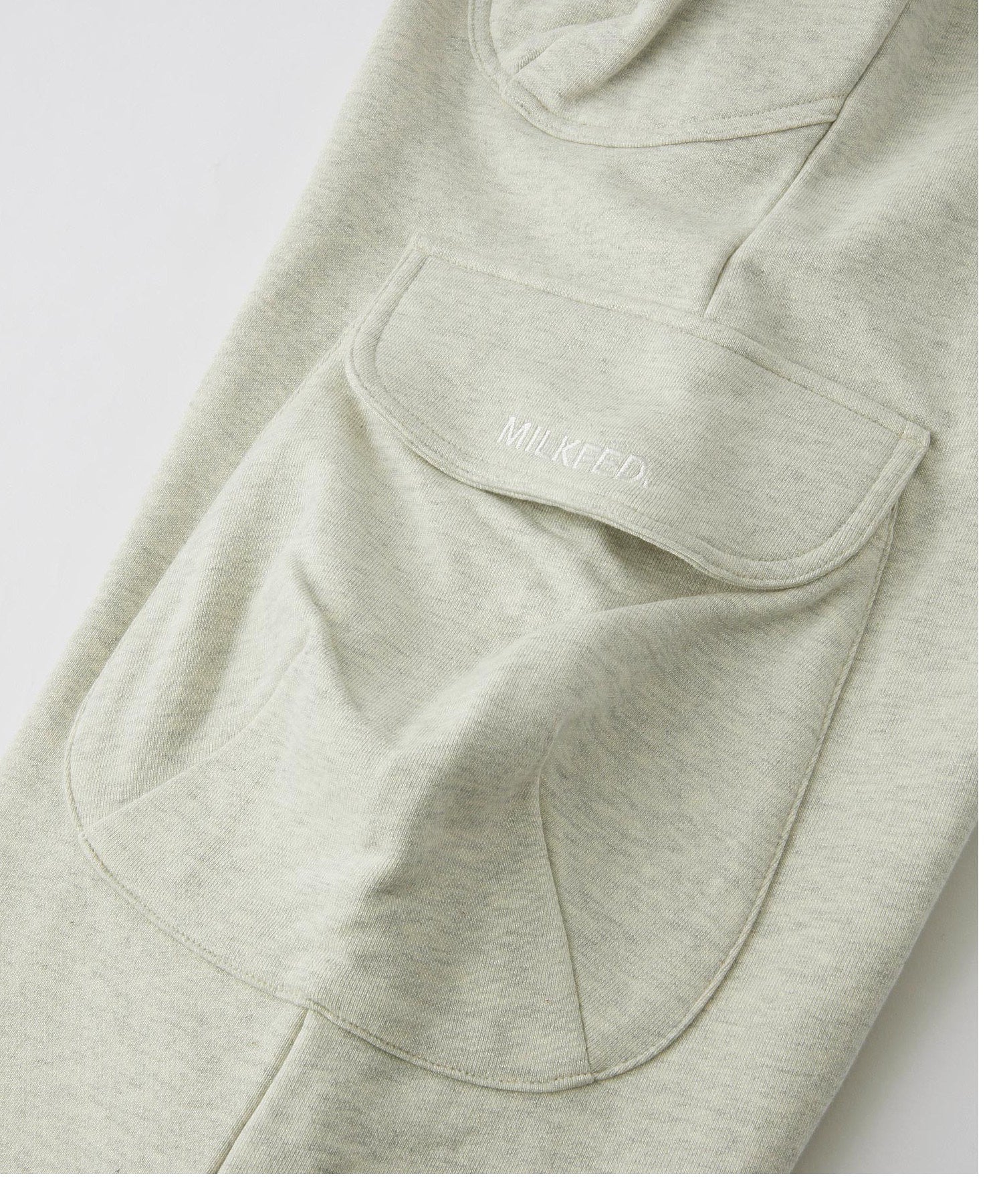 GATHERED POCKET SWEAT CARGO PANTS
