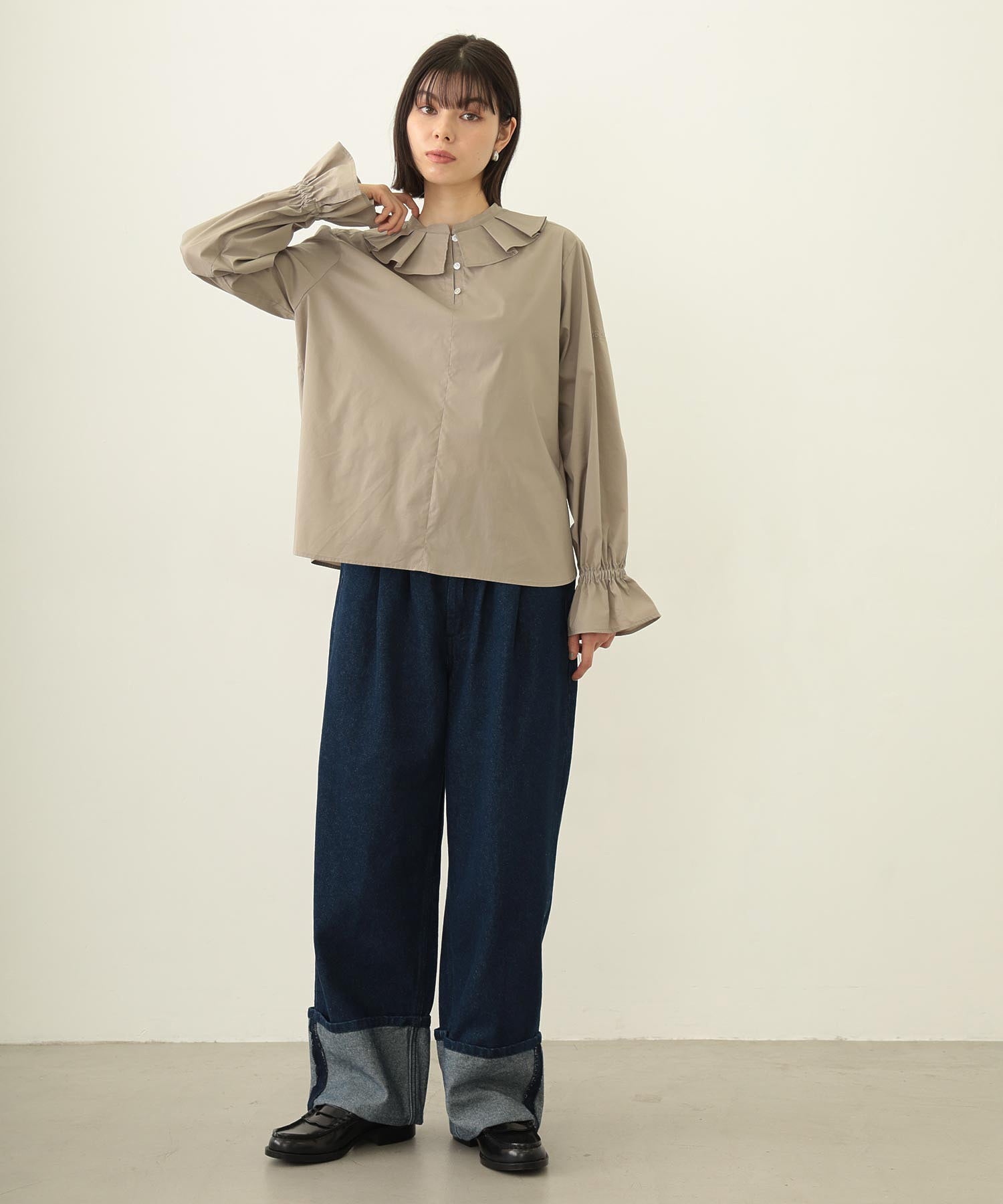 MULTI RUFFLE COLLAR BLOUSE