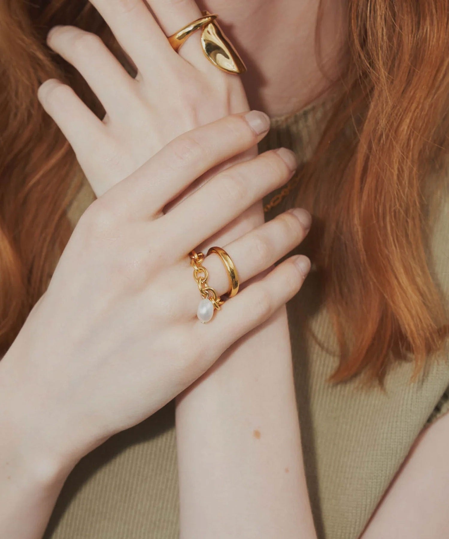 loni/IVY PEARL CHAIN RING