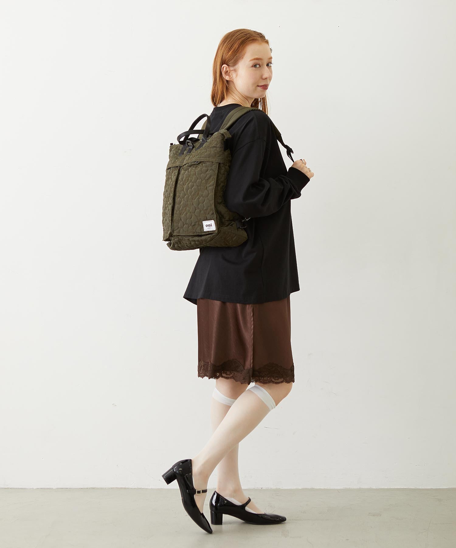 CHERRY QUILTED HELMET BAG