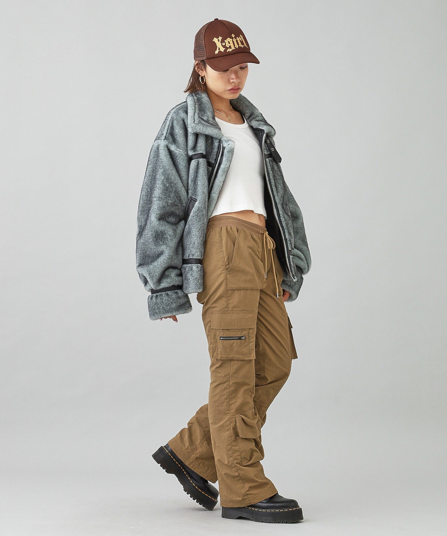 LOW RISE EASY FLARE PANTS