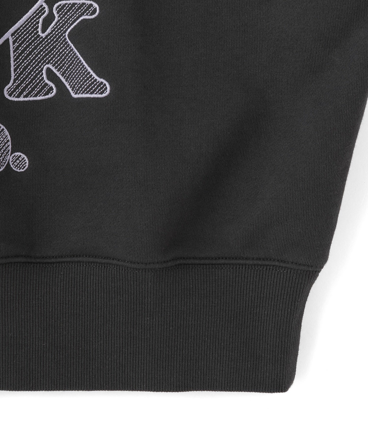 STITCHED HEART LOGO SHORT CREW SWEAT