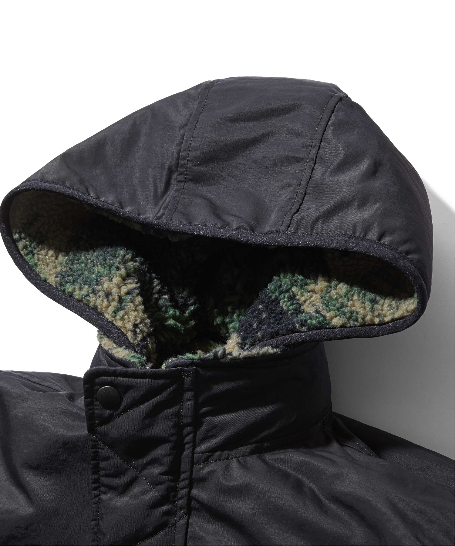 BRUSHED COLLAGE GRAPHIC REVERSIBLE BOA BLOUSON