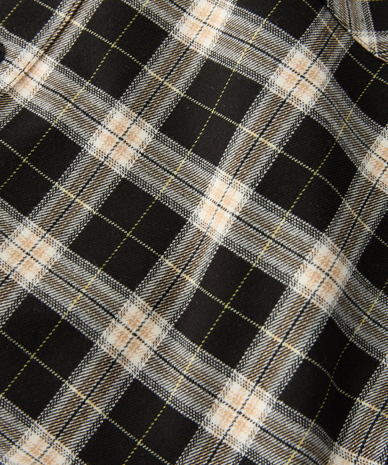 HEART ELBOW PATCH PLAID SHIRT