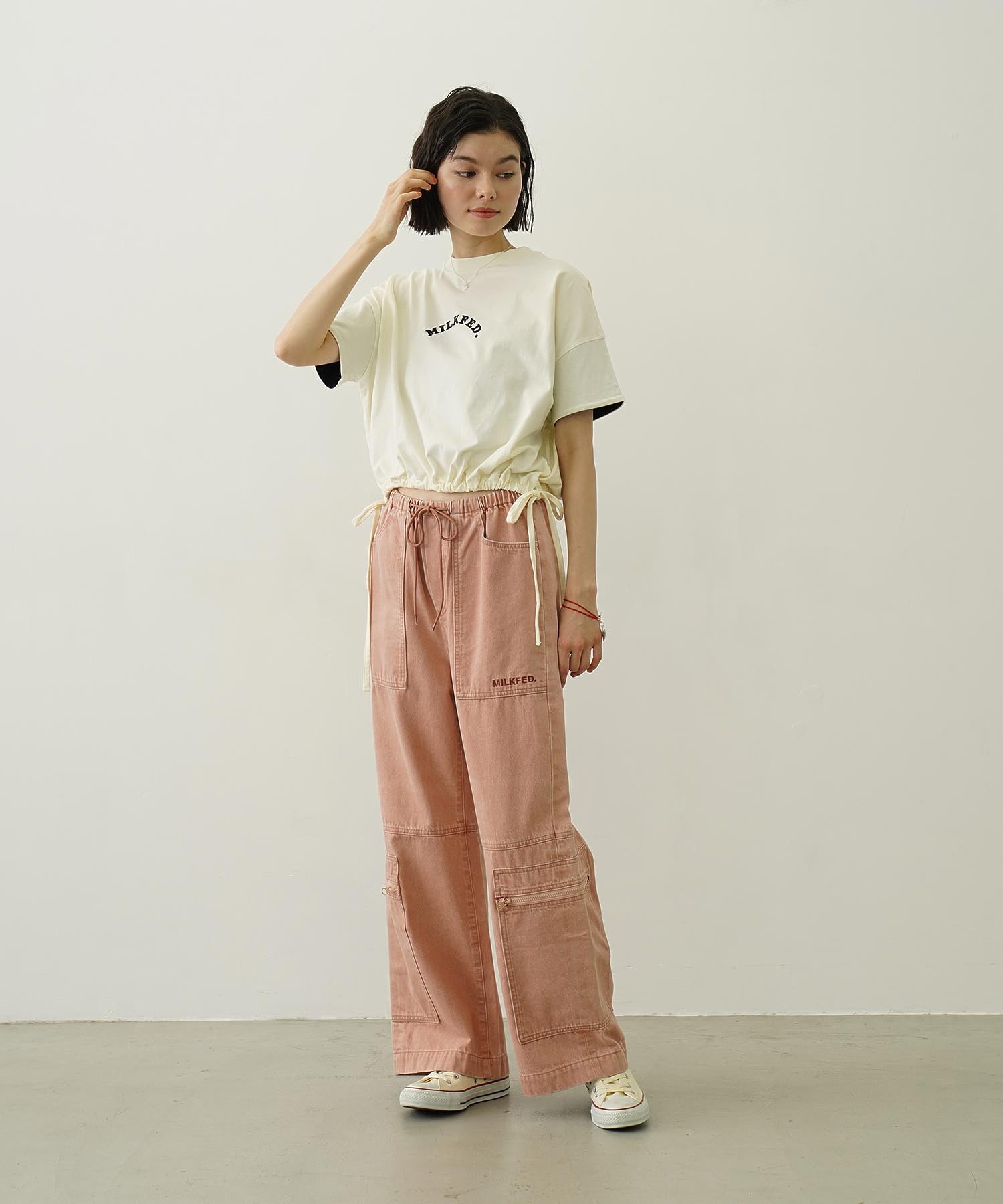 COLORED SLEEVE EDGE S/S TOP