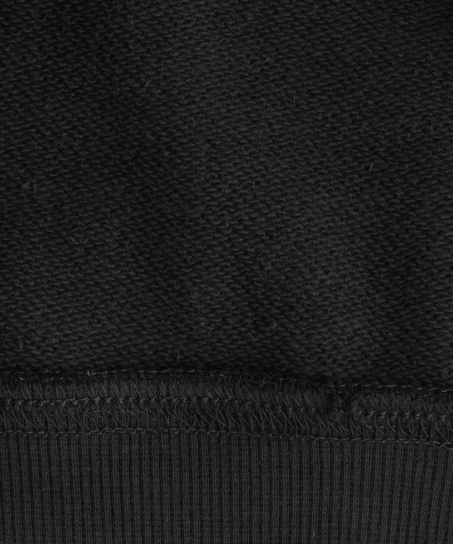 STITCHED HEART LOGO SHORT CREW SWEAT