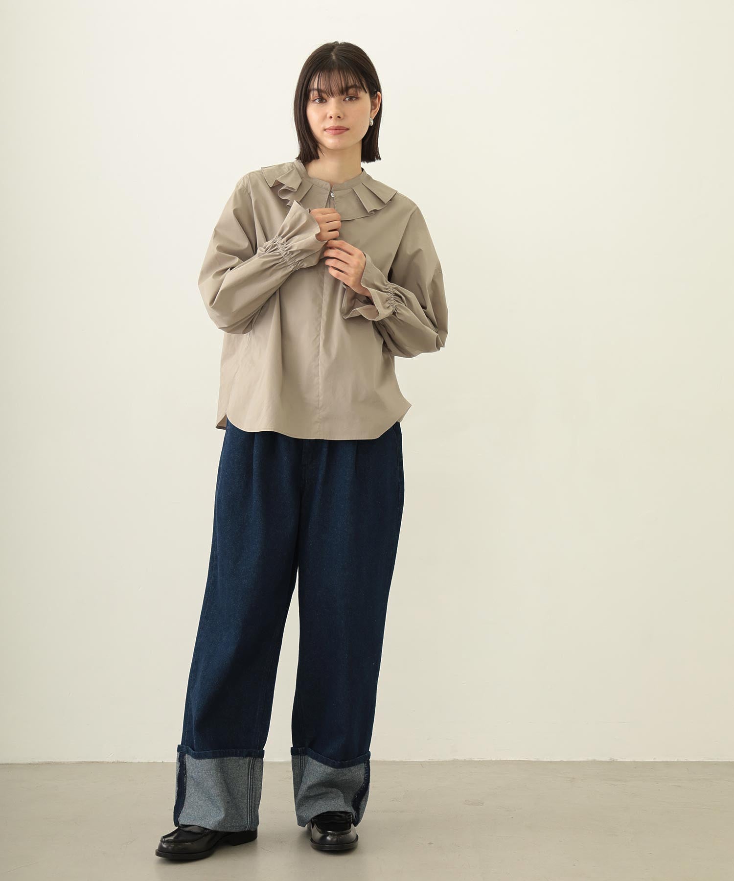 MULTI RUFFLE COLLAR BLOUSE