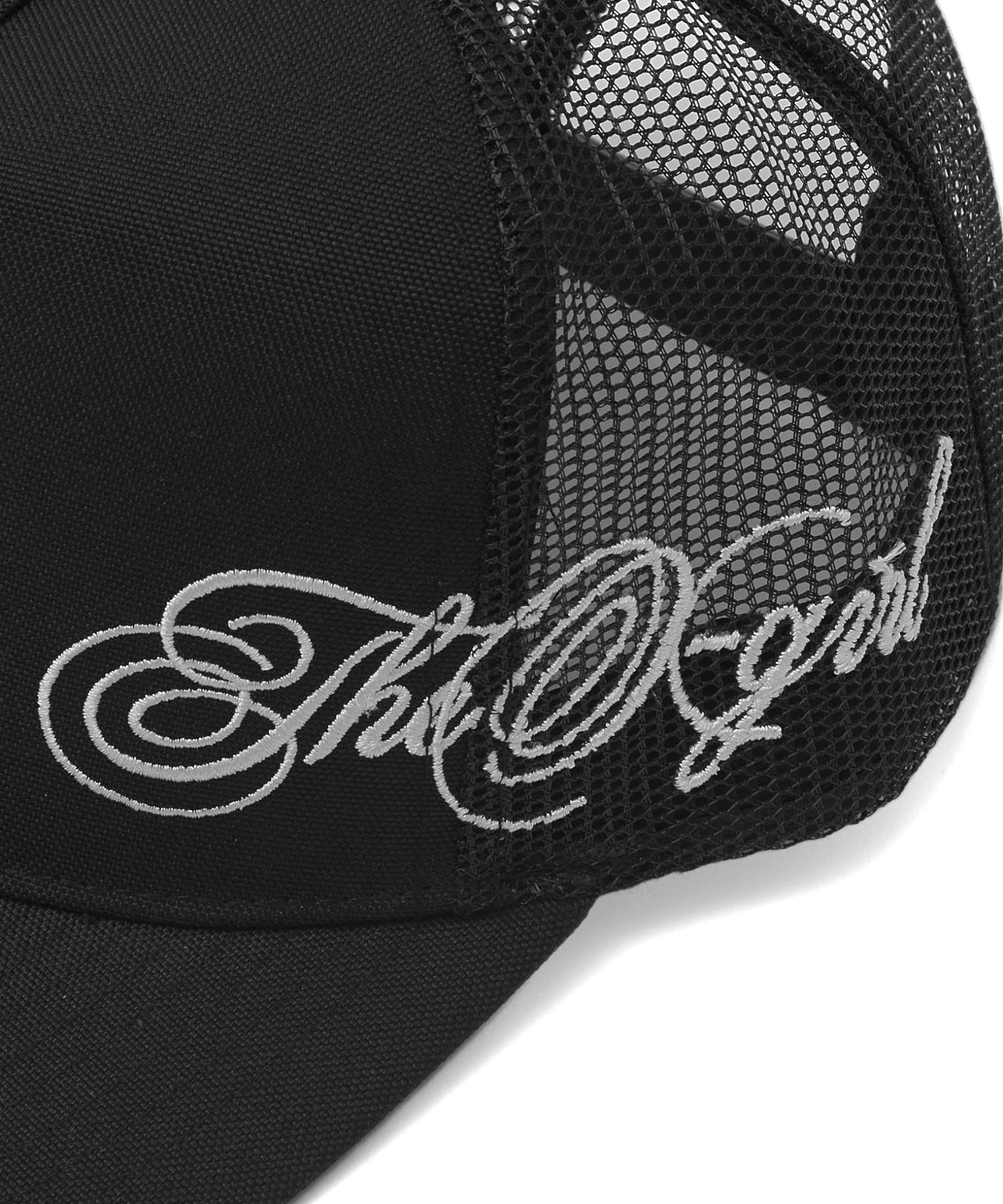 SIDE SCRIPT LOGO TRUCKER CAP