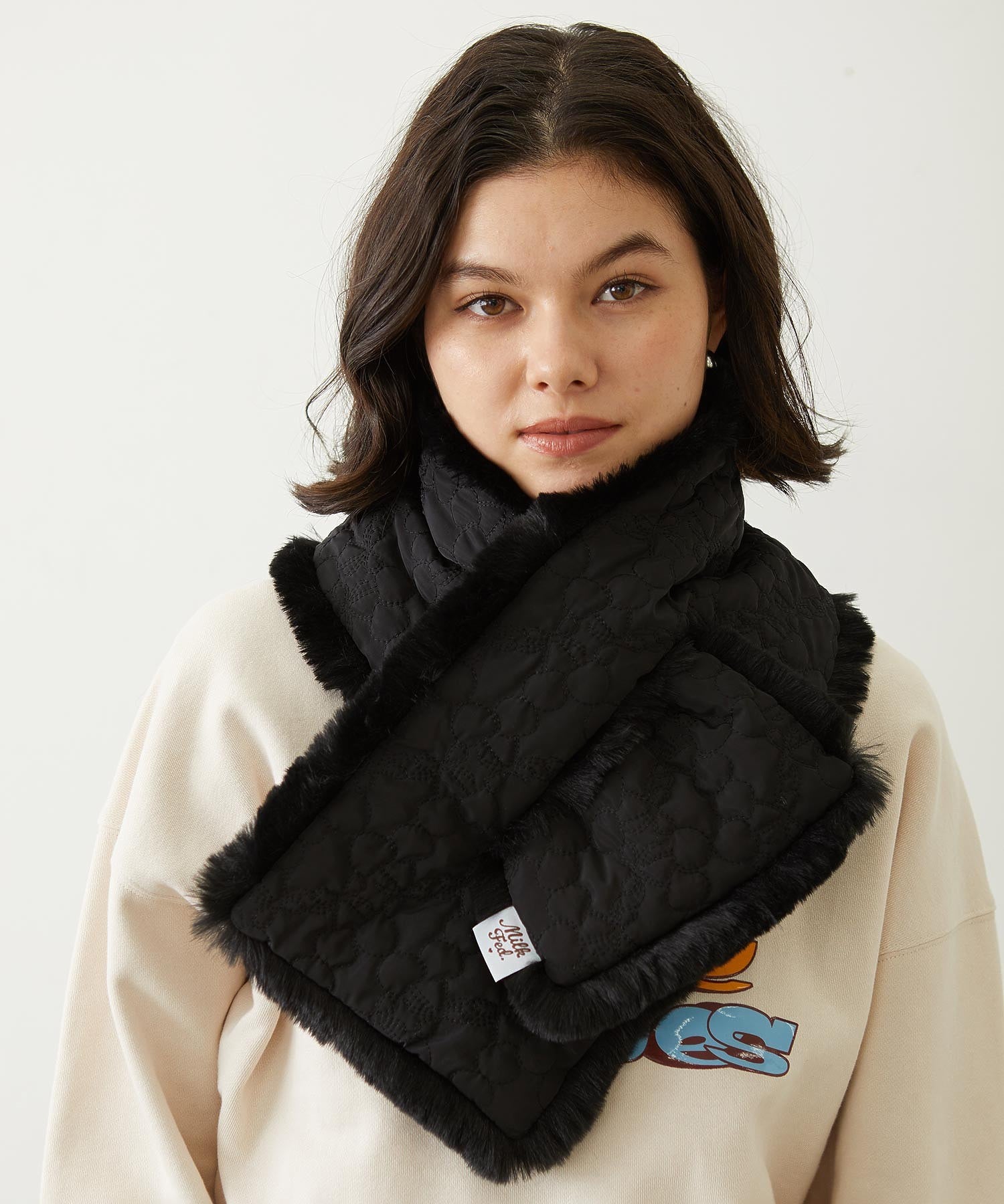 CHERRY QUILTED REVERSIBLE NYLON SCARF