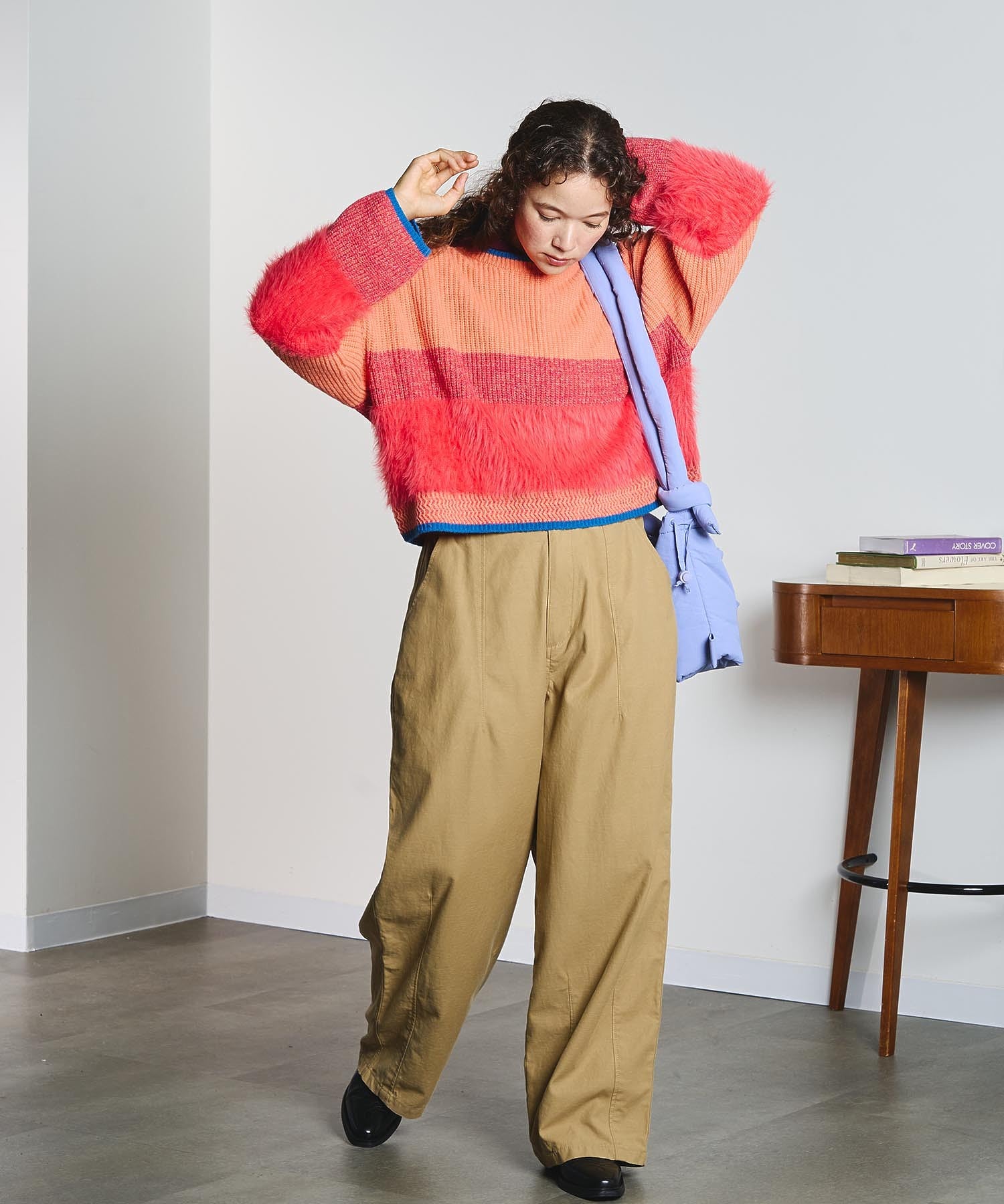 DENIM/BACK SATIN PANTS