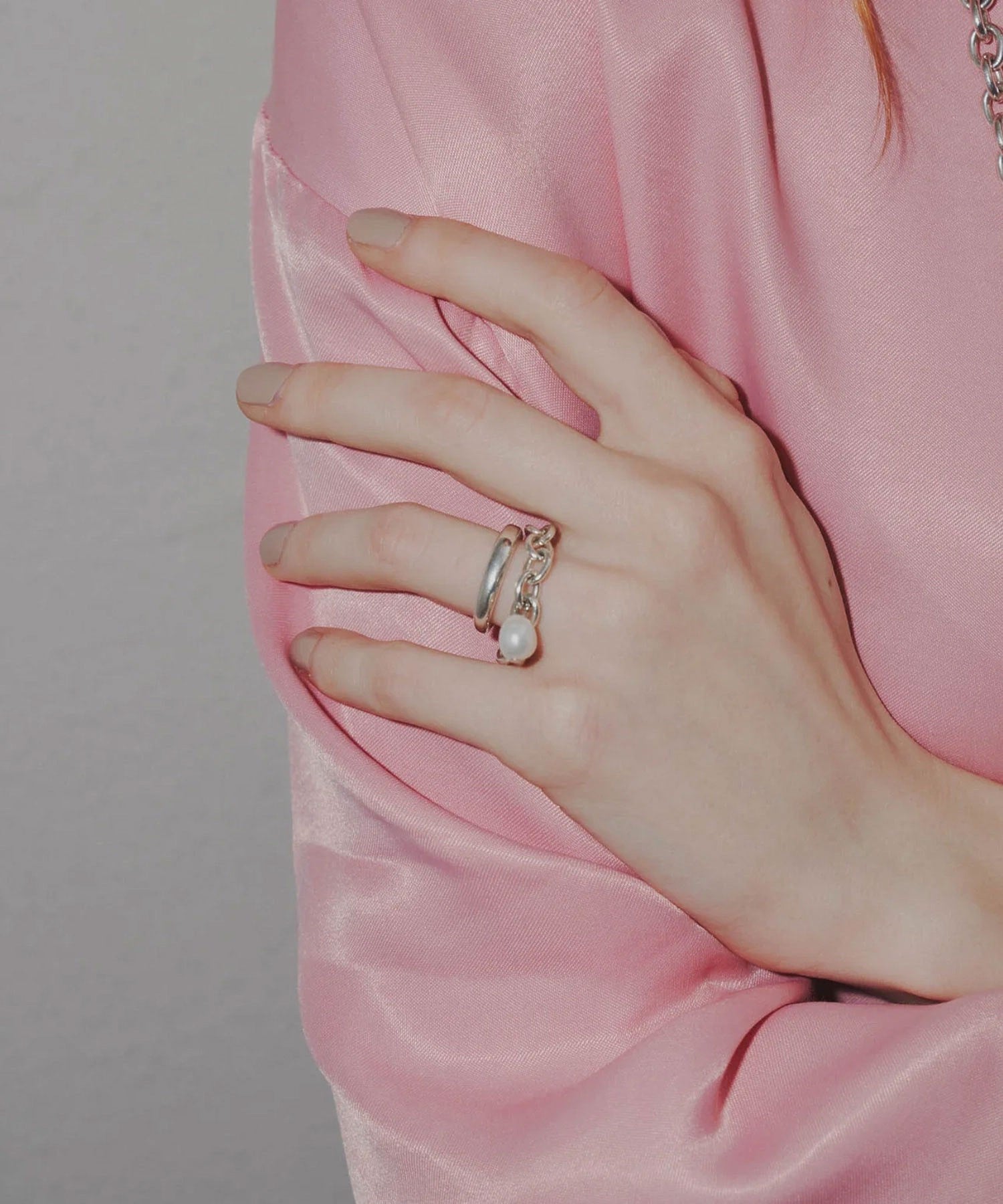 loni/IVY PEARL CHAIN RING