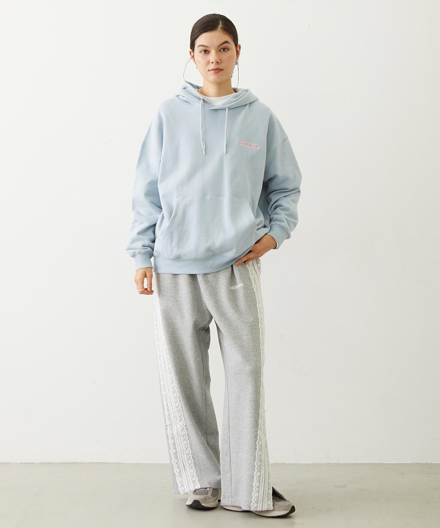 LACE LINE PANTS