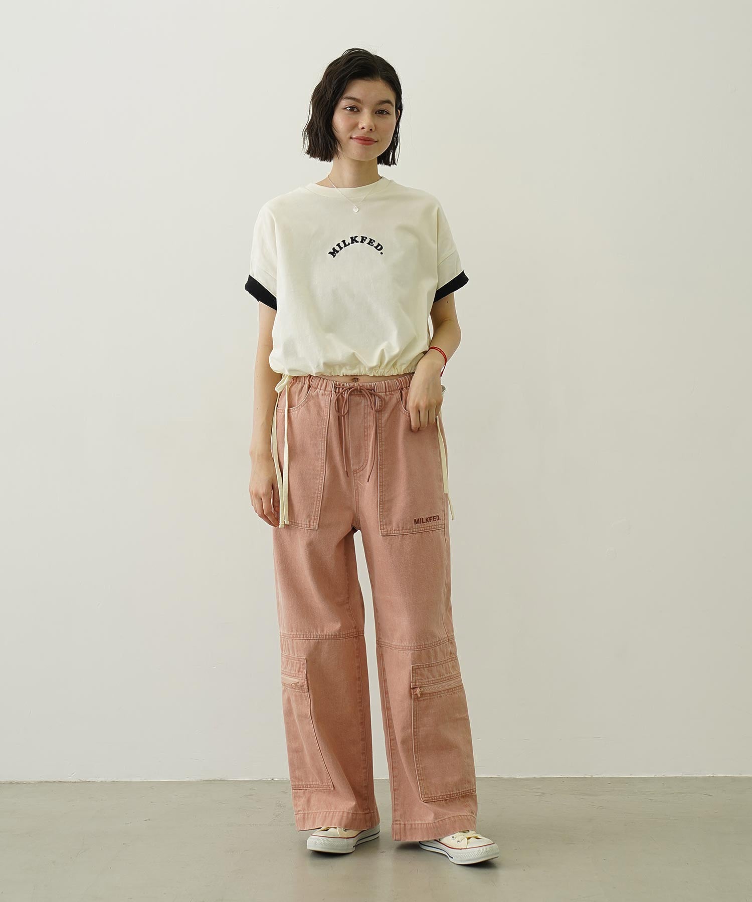 COLORED SLEEVE EDGE S/S TOP