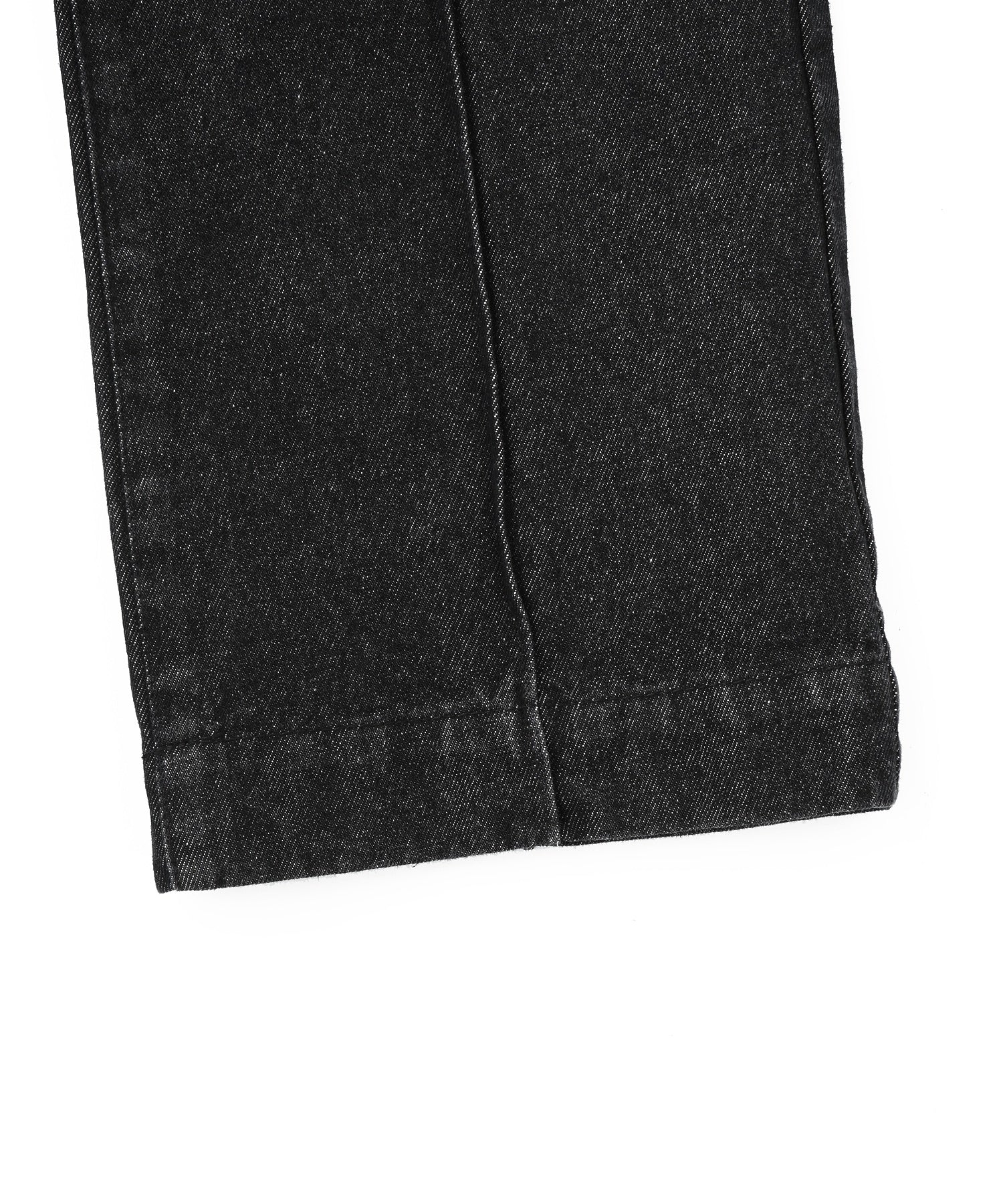 CENTER PLEAT DETAIL DENIM PANTS