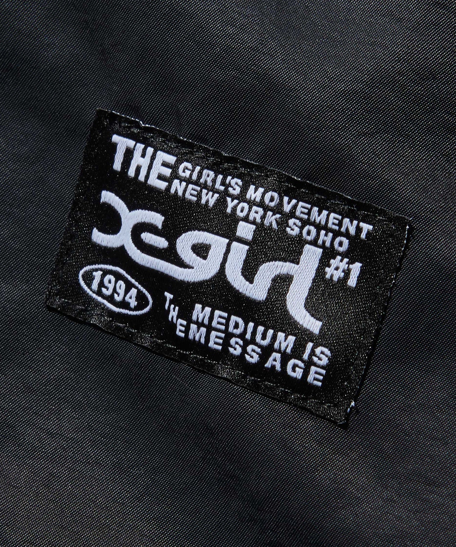 BRUSHED COLLAGE GRAPHIC REVERSIBLE BOA BLOUSON