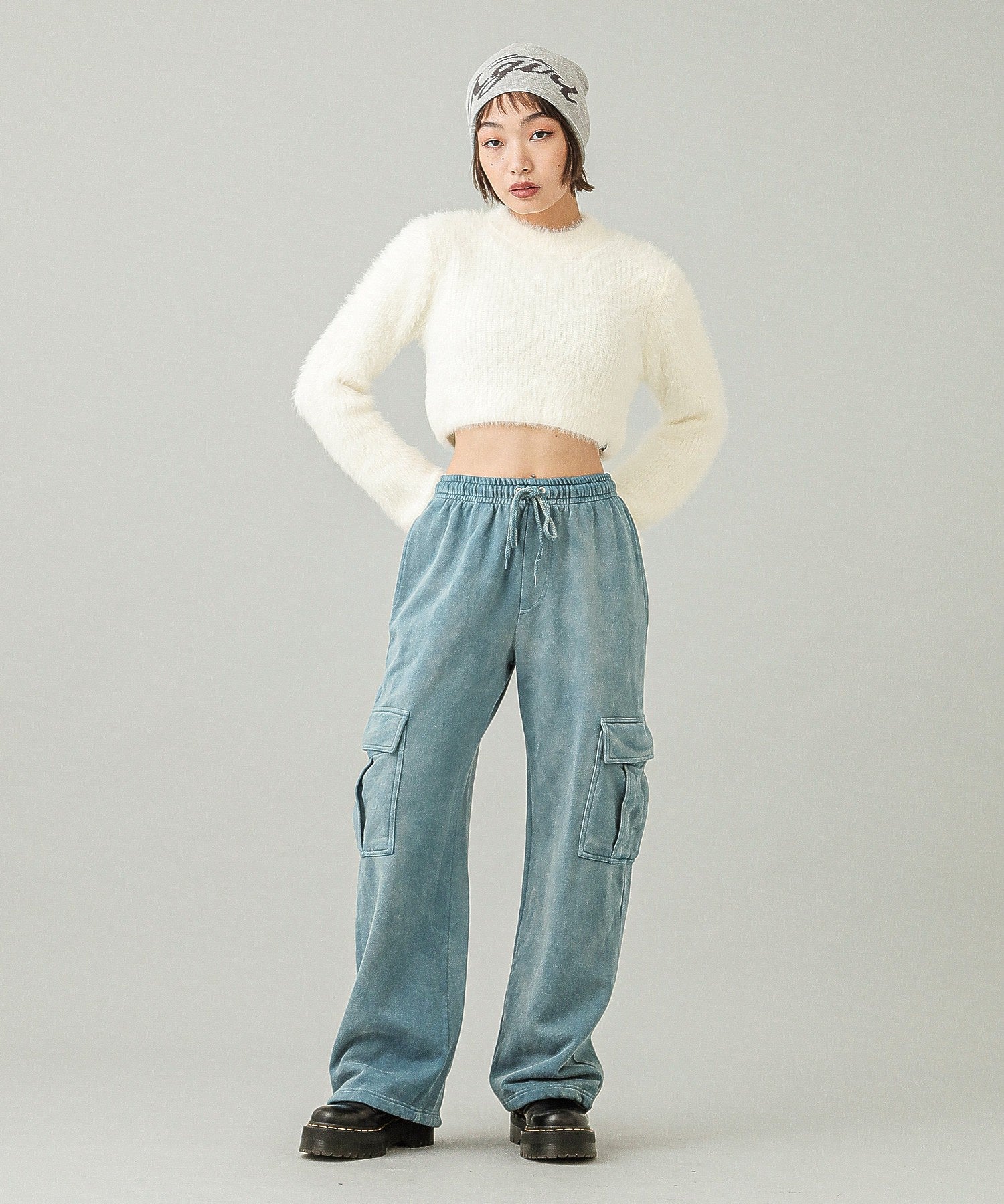 LOOSE FIT SWEAT CARGO PANTS