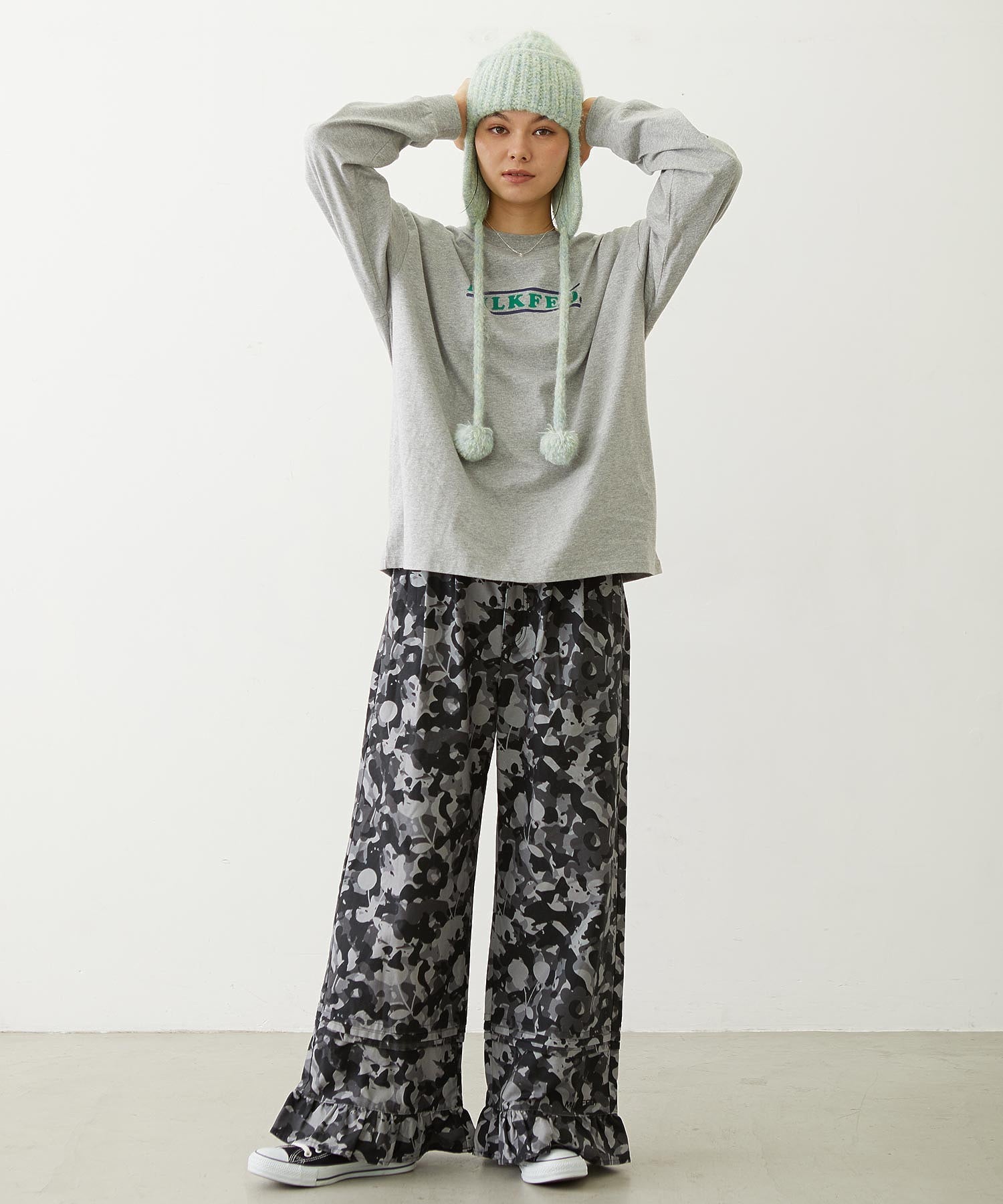 FRILL HEM CAMO PANTS
