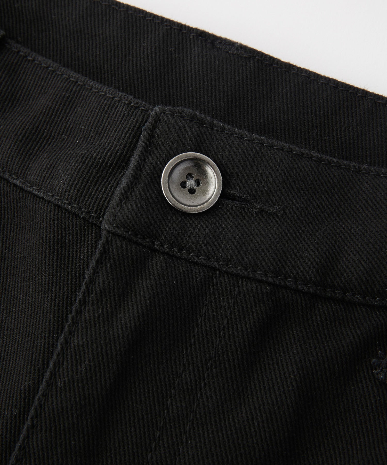 LOW RISE HIP LOGO PANTS