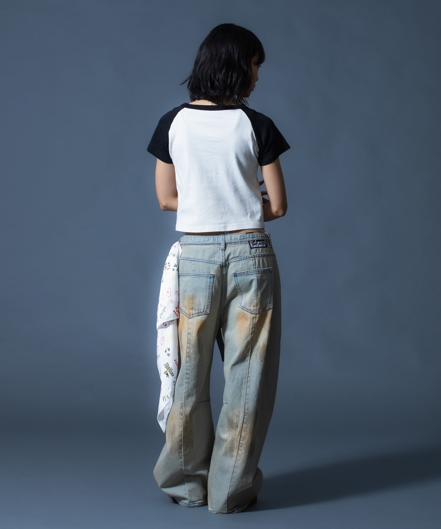 FACE EMBROIDERED PATCH RAGLAN S/S BABY TEE