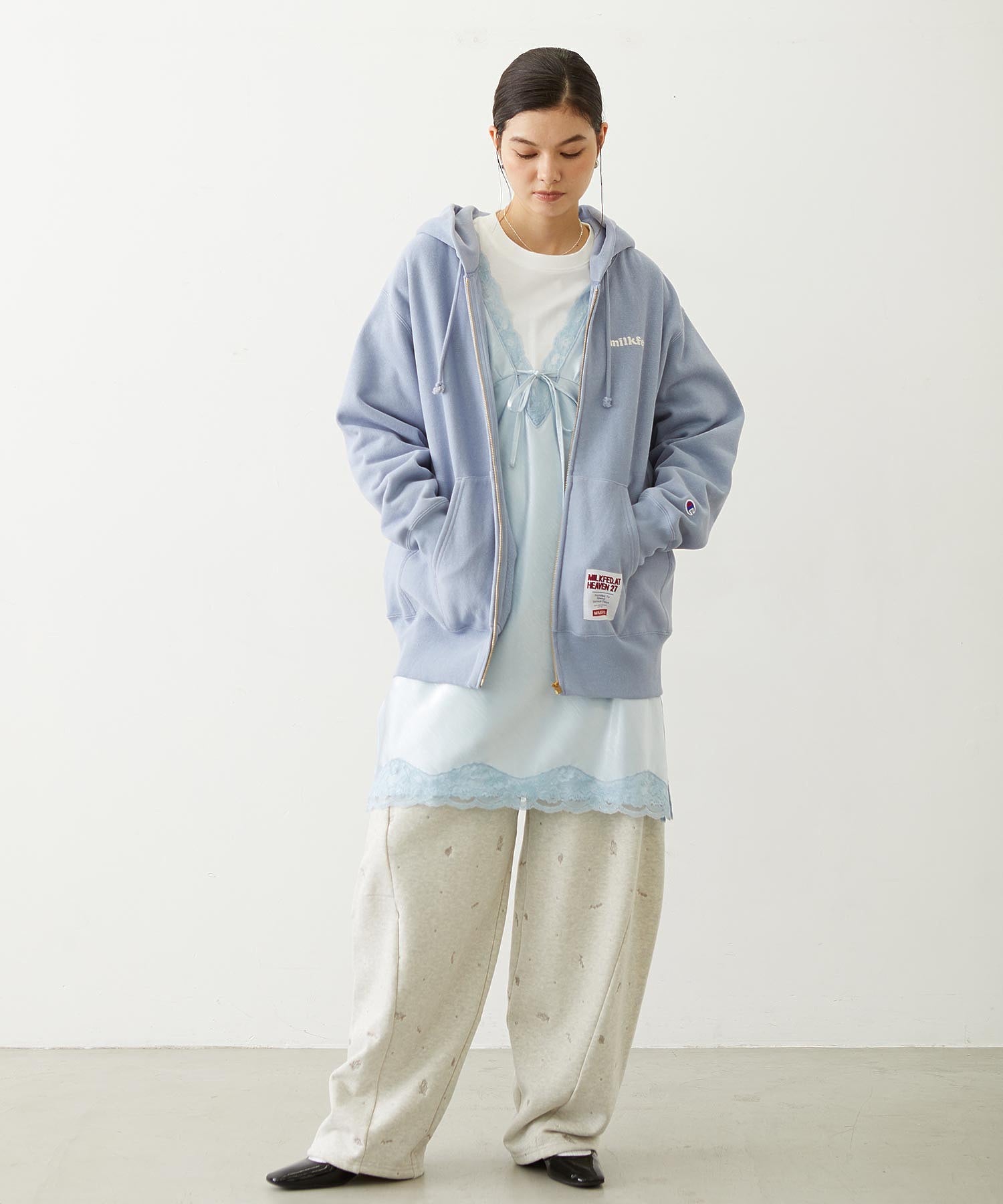 EMBROIDERED ROSE SWEAT WIDE PANTS