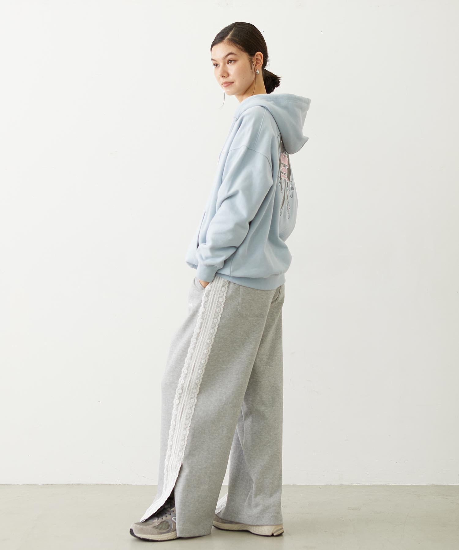 LACE LINE PANTS