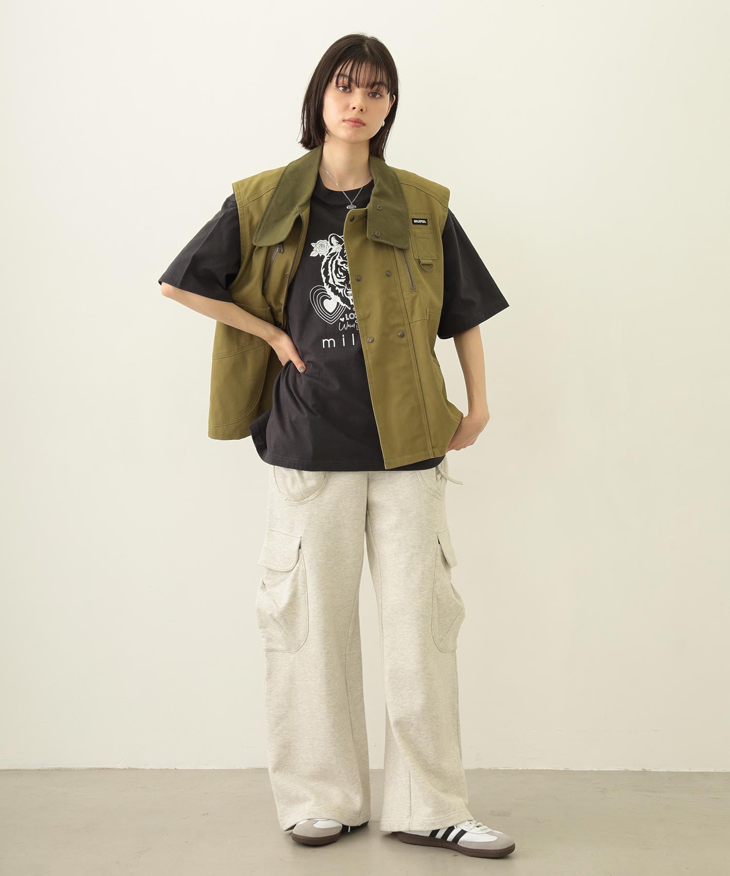 DEFORMED COLLAR DUCK VEST