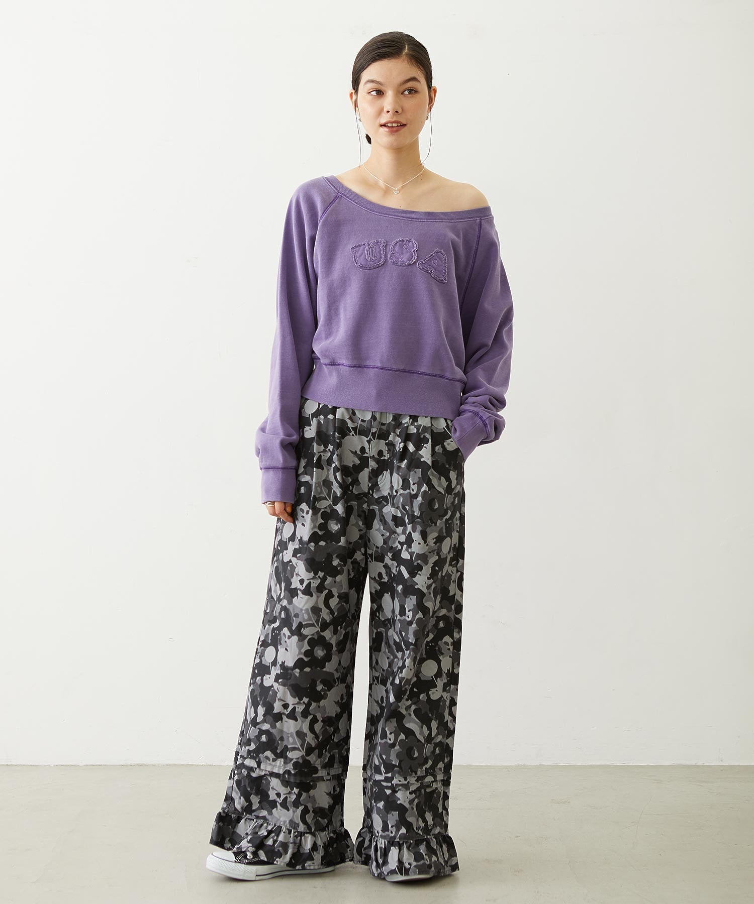FRILL HEM CAMO PANTS