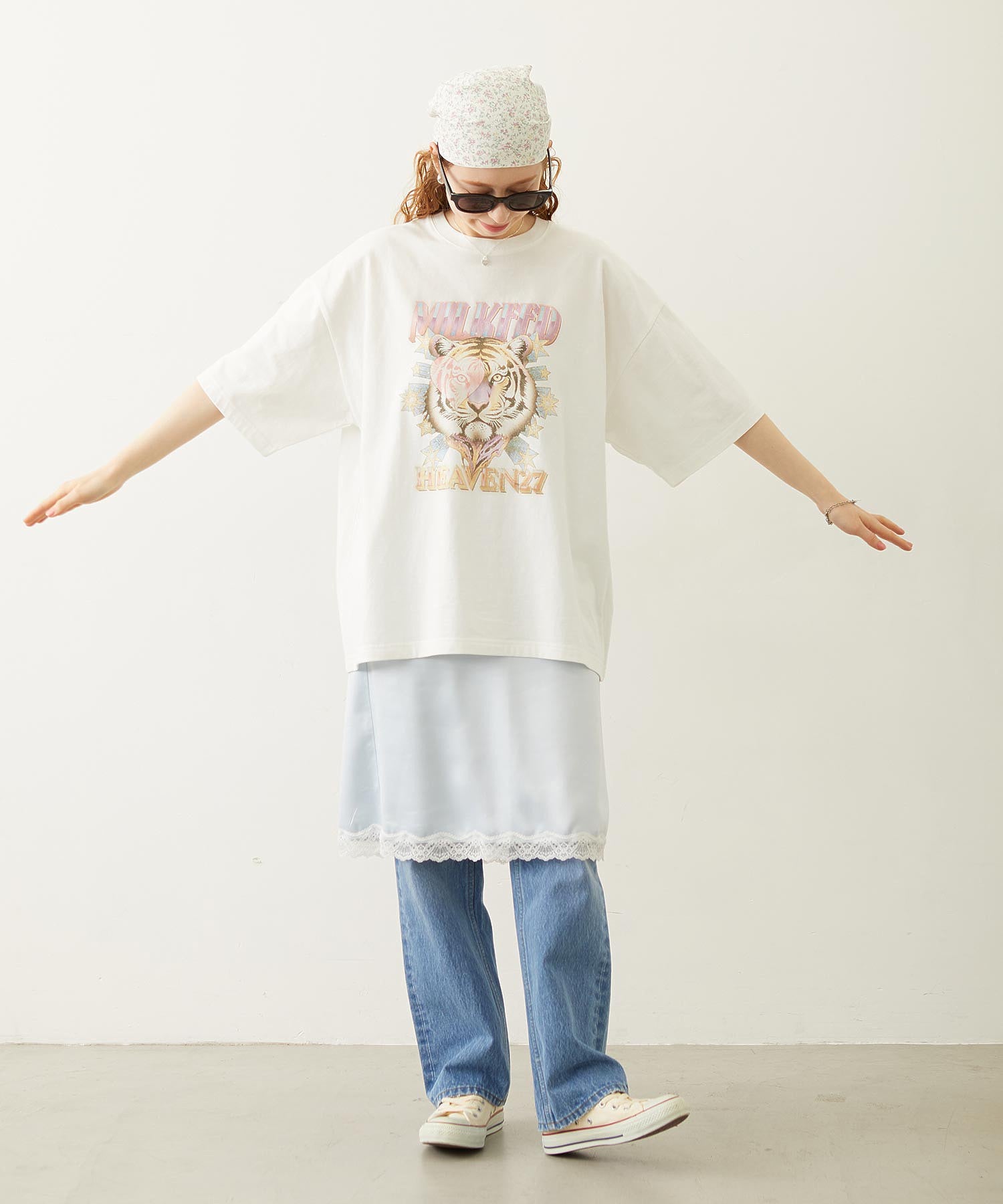 STRAIGHT DENIM PANTS