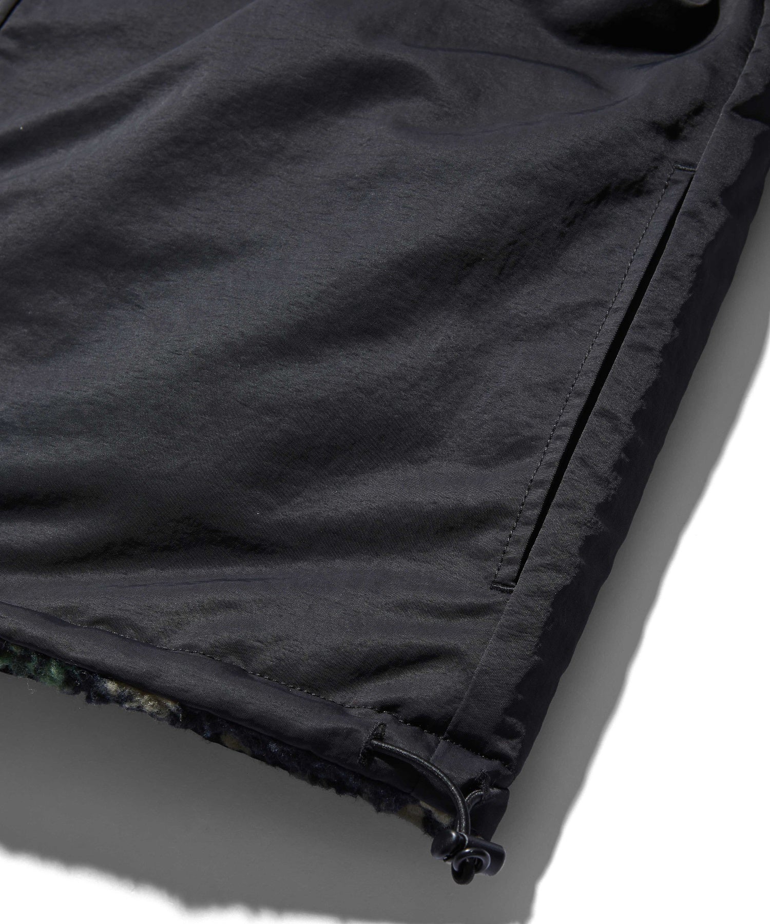 BRUSHED COLLAGE GRAPHIC REVERSIBLE BOA BLOUSON
