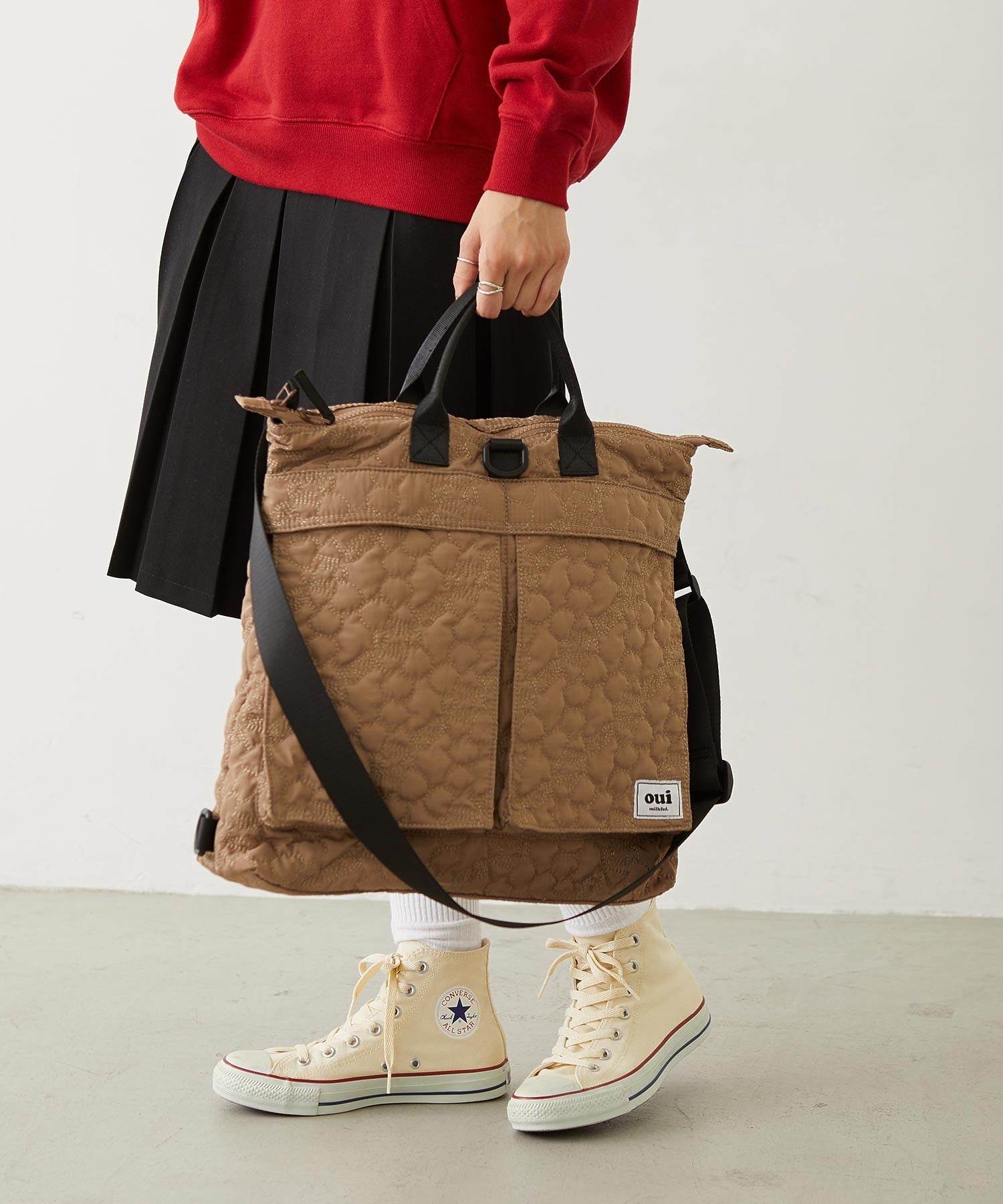 CHERRY QUILTED HELMET BAG