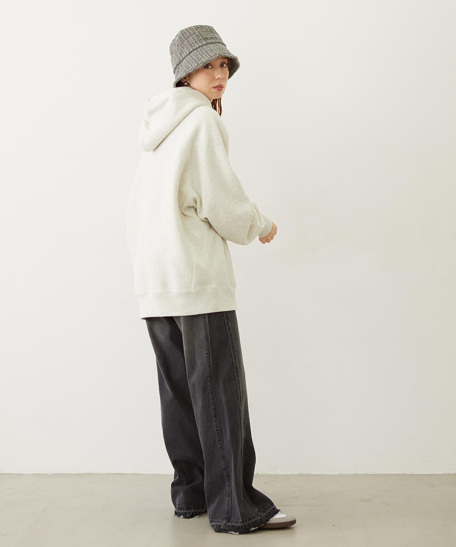 MILKFED. × CHAMPION COLLEGE LOGO SWEAT HOODIE