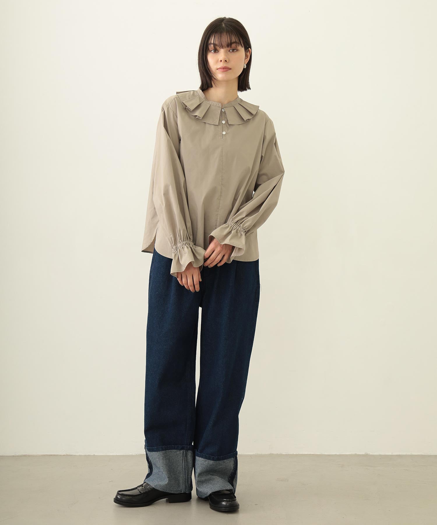 MULTI RUFFLE COLLAR BLOUSE