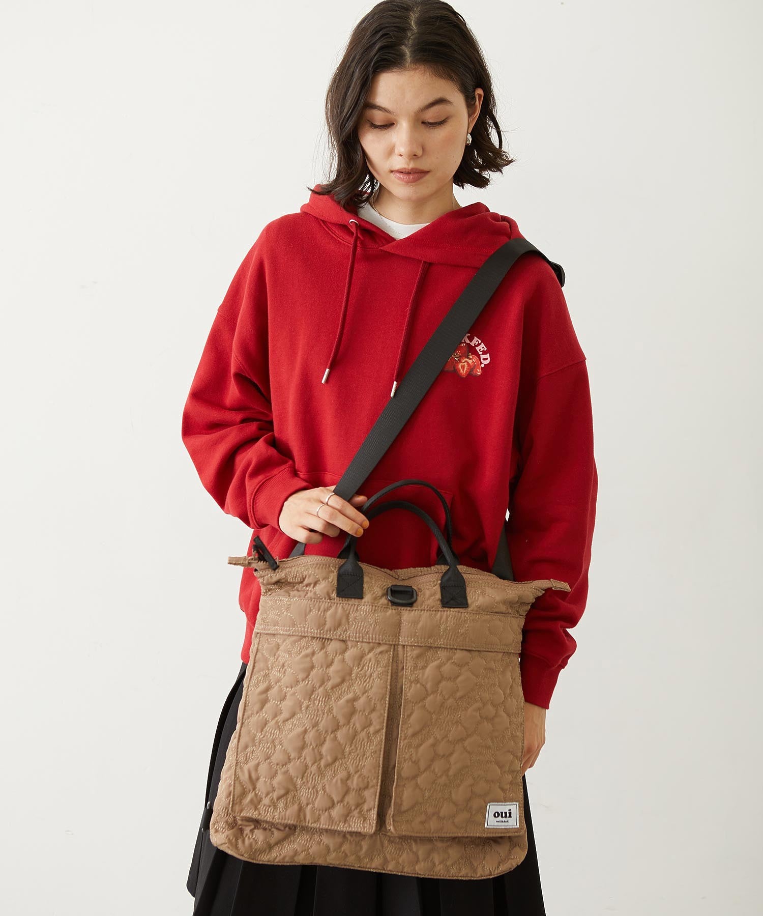 CHERRY QUILTED HELMET BAG