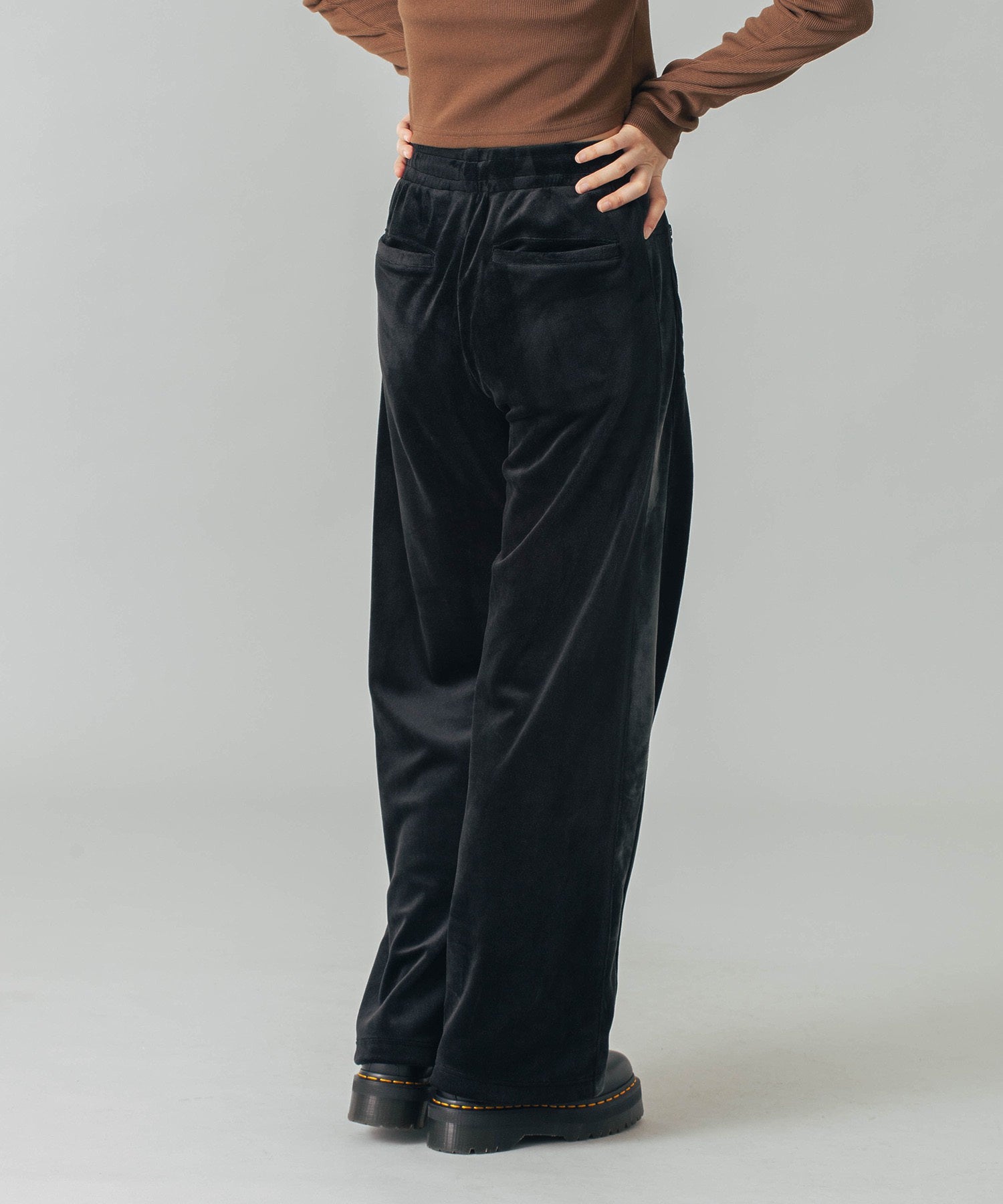 VELOUR TRACK PANTS