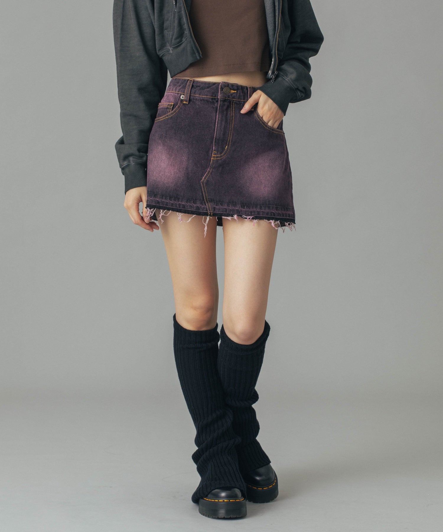 LOW RISE DENIM MINI SKIRT